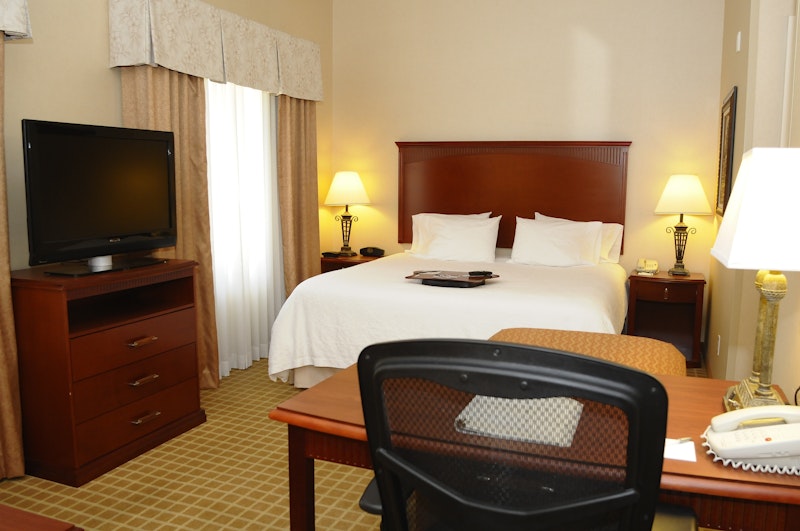 Hampton Inn & Suites Redding