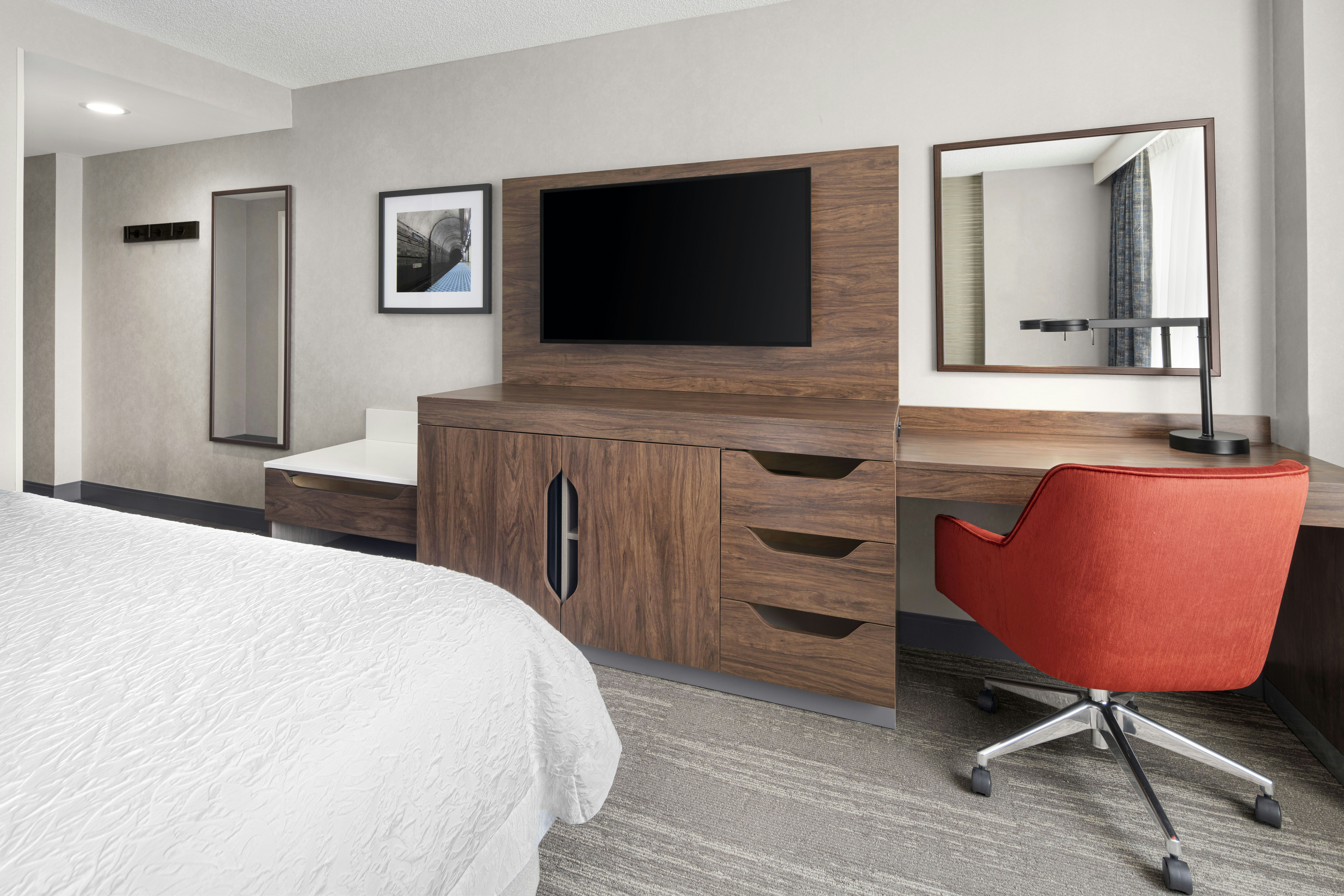 Hampton Inn & Suites Chicago-Downtown