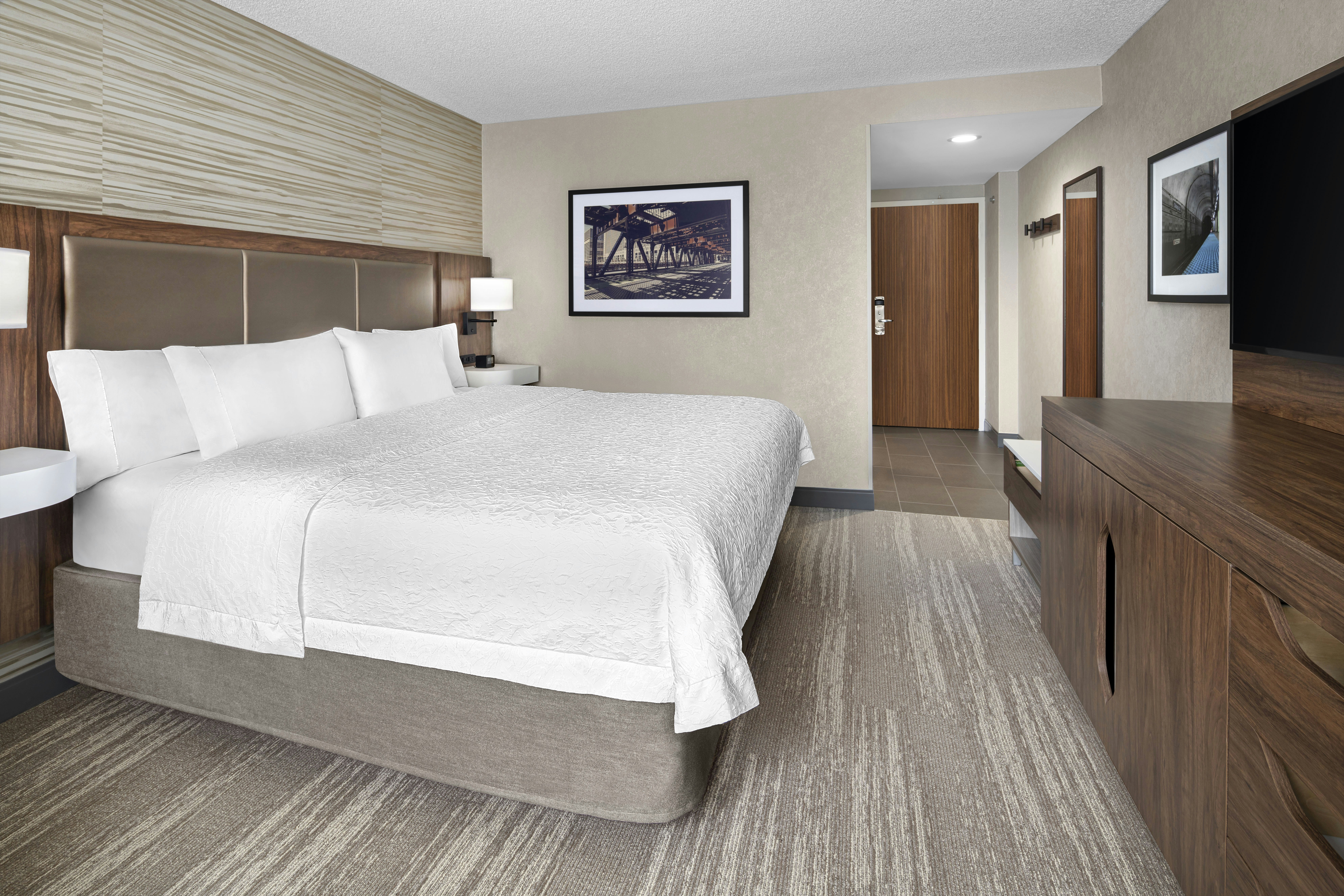 Hampton Inn & Suites Chicago-Downtown