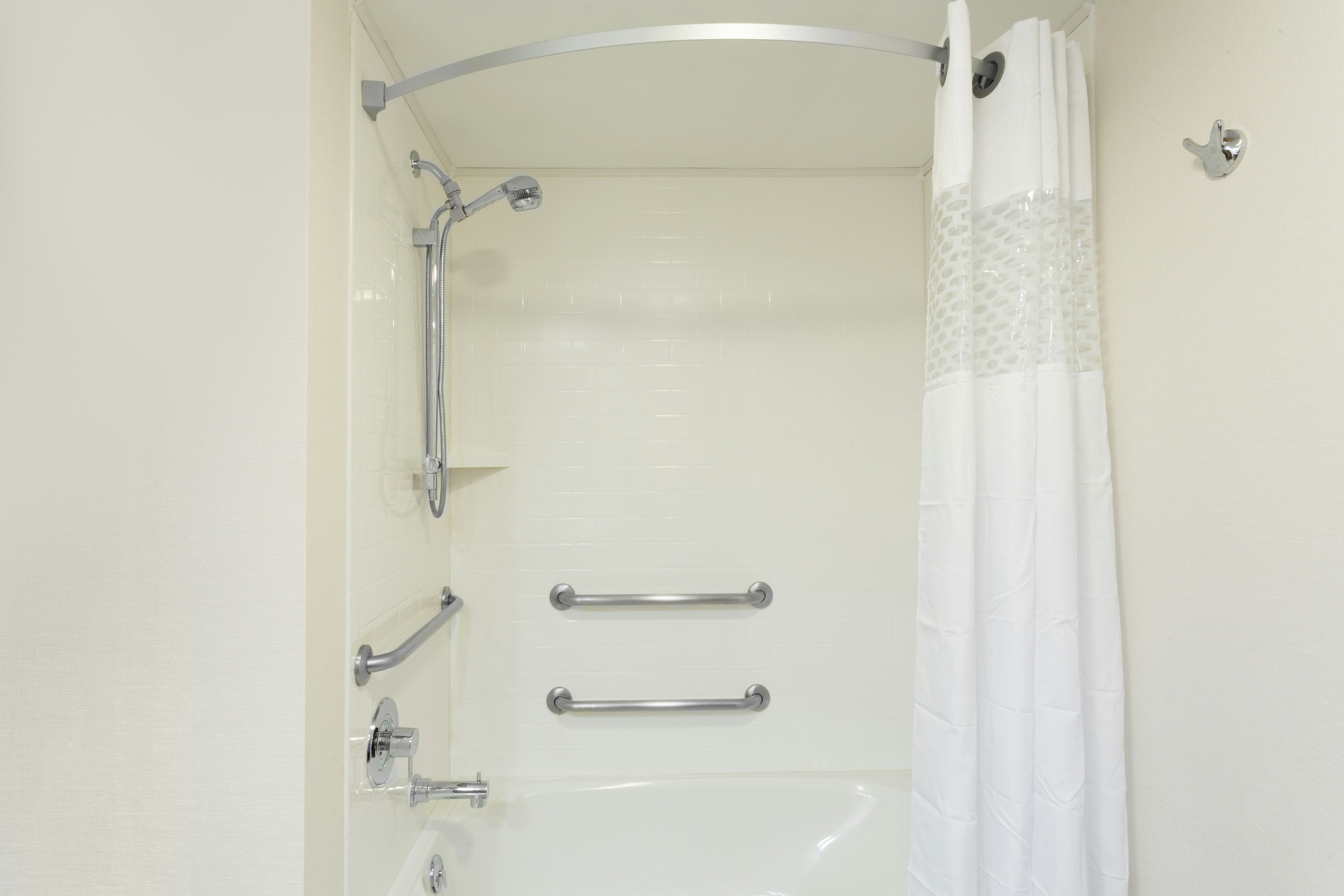 1 QN ACCESS TUB NONSMOK
