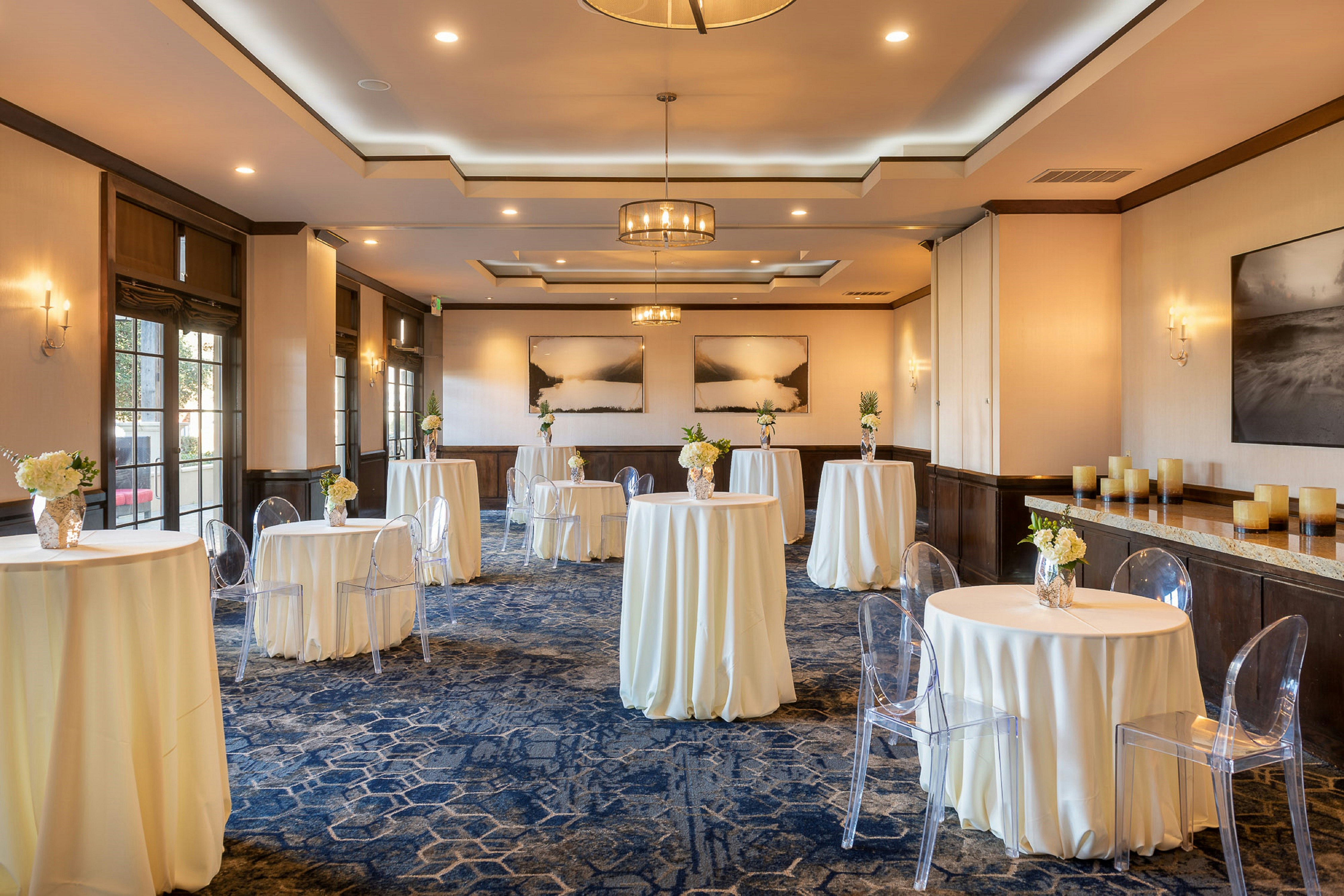 Juniper Hotel Cupertino, Curio Collection by Hilton