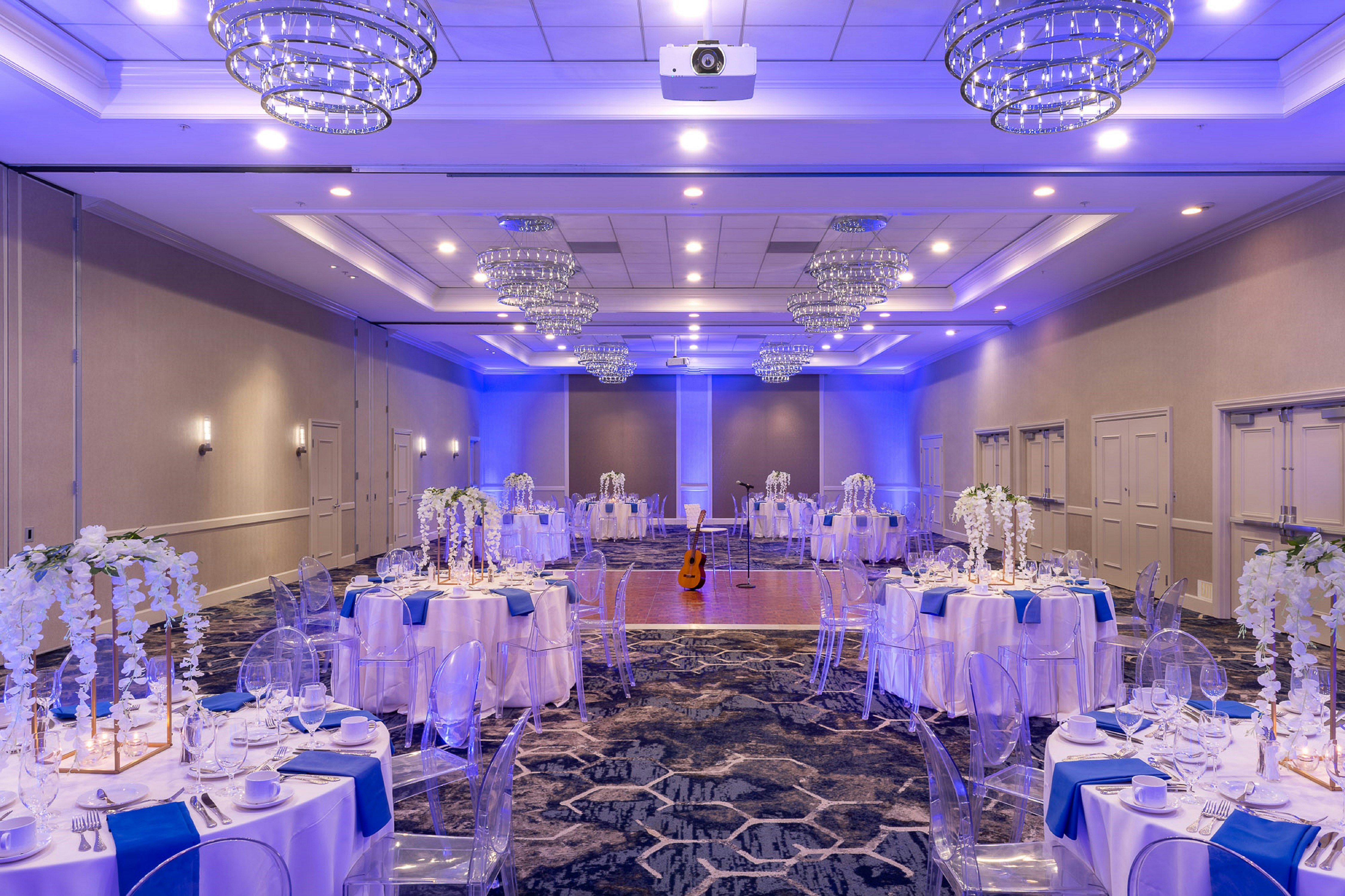 Juniper Hotel Cupertino, Curio Collection by Hilton