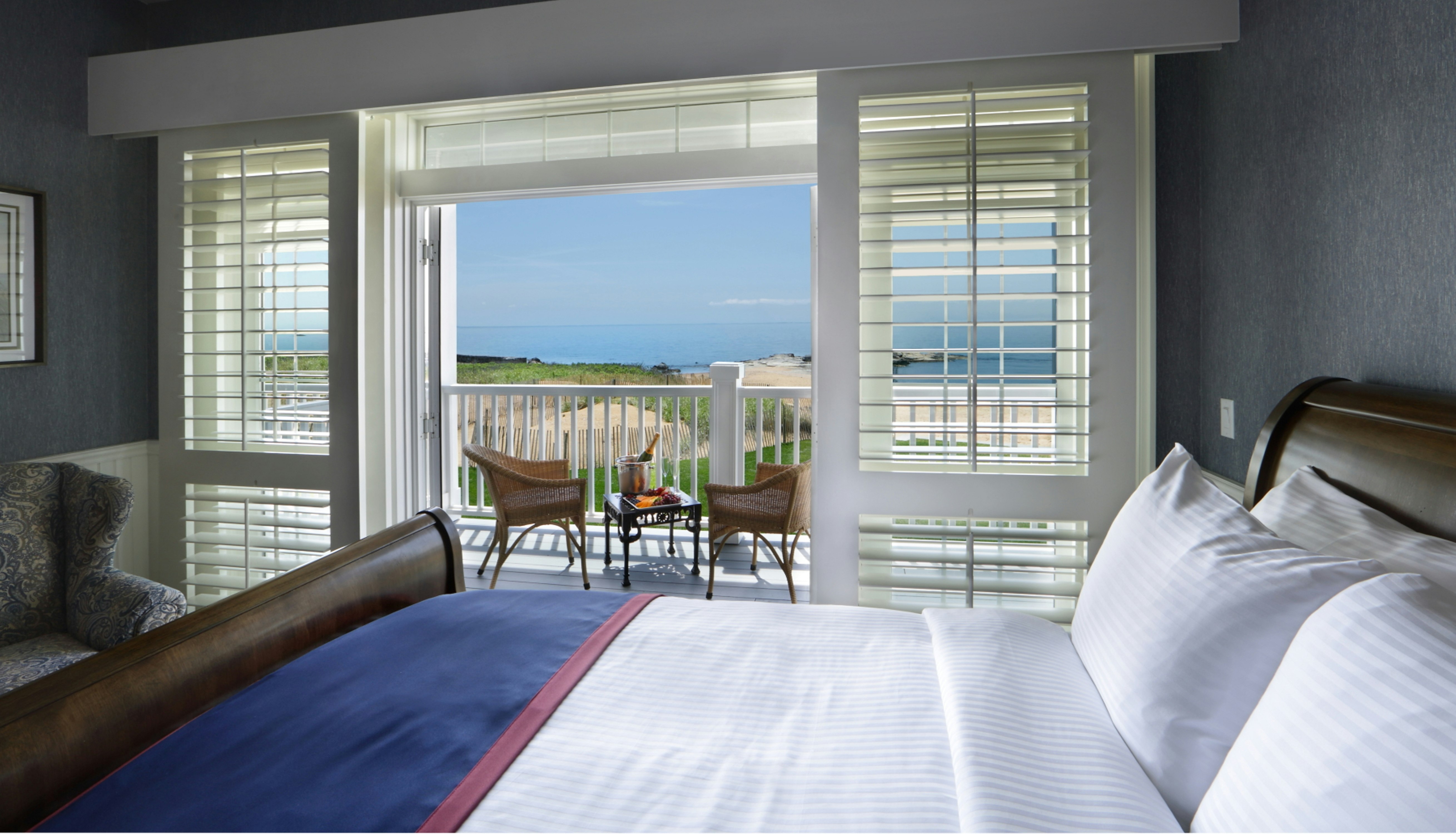 2 DOUBLE BEDS - SOUND VIEW