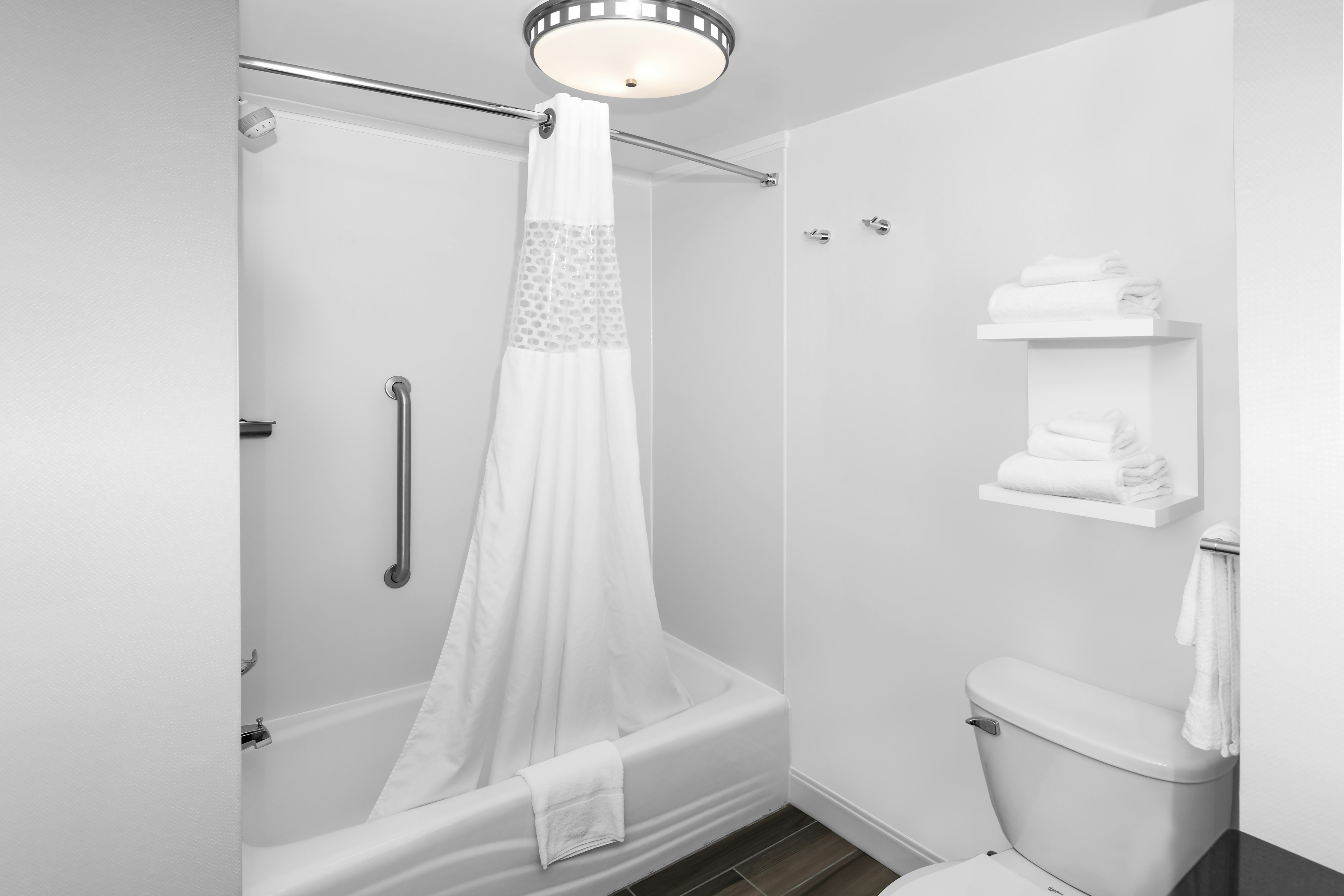 Hampton Inn & Suites Raleigh Cary Lenovo Center