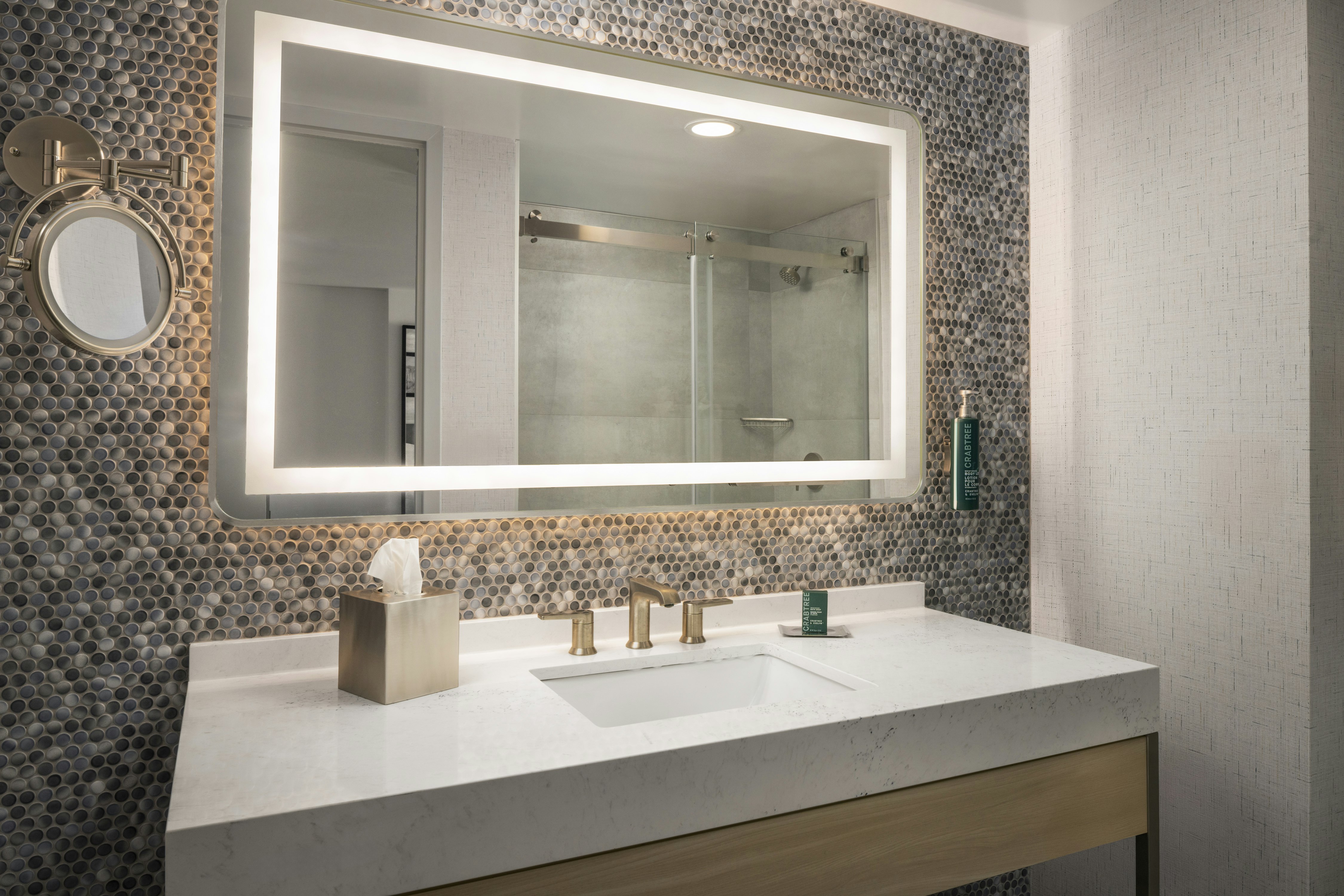 DoubleTree by Hilton Fort Lee – George Washington Bridge