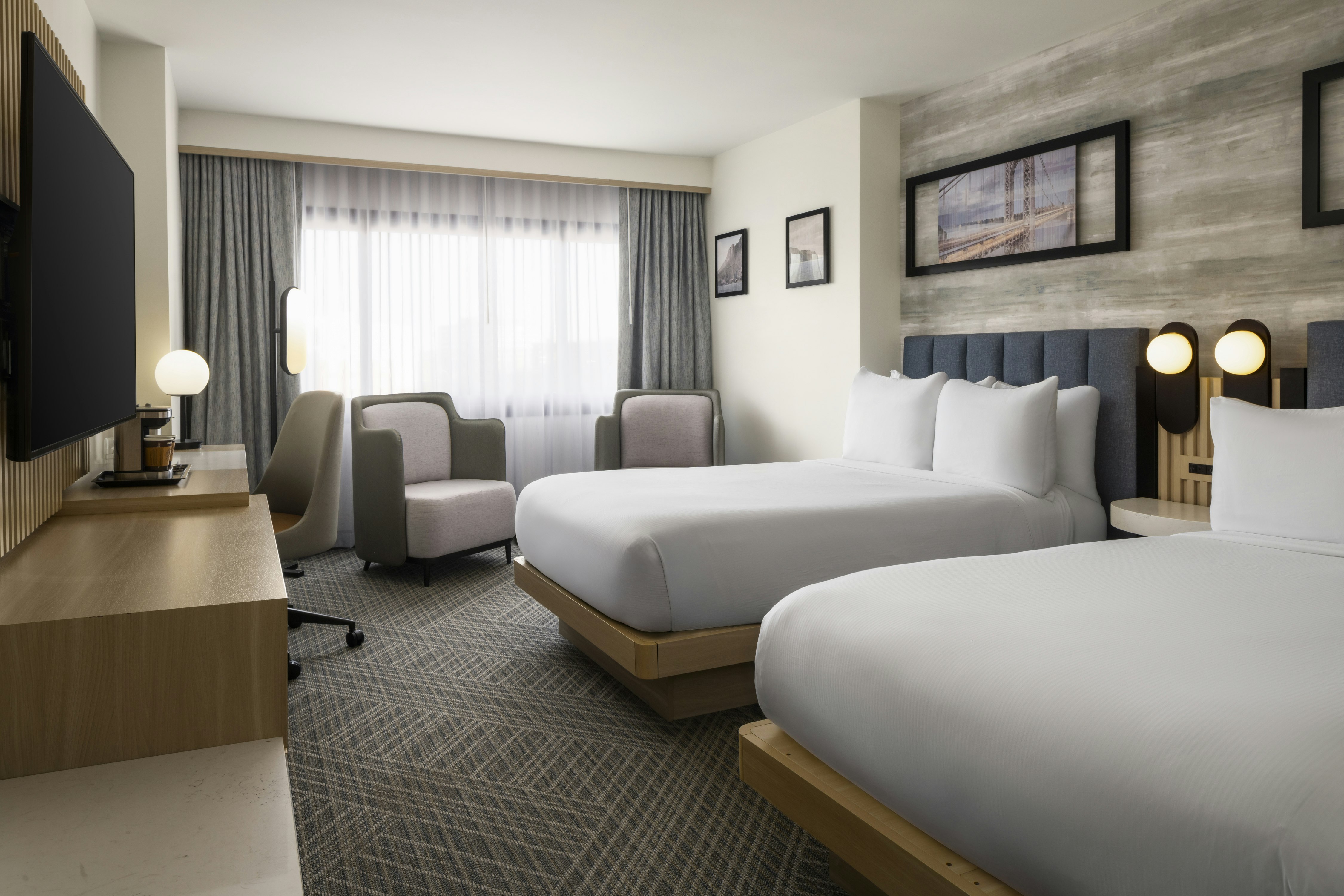 DoubleTree by Hilton Fort Lee – George Washington Bridge