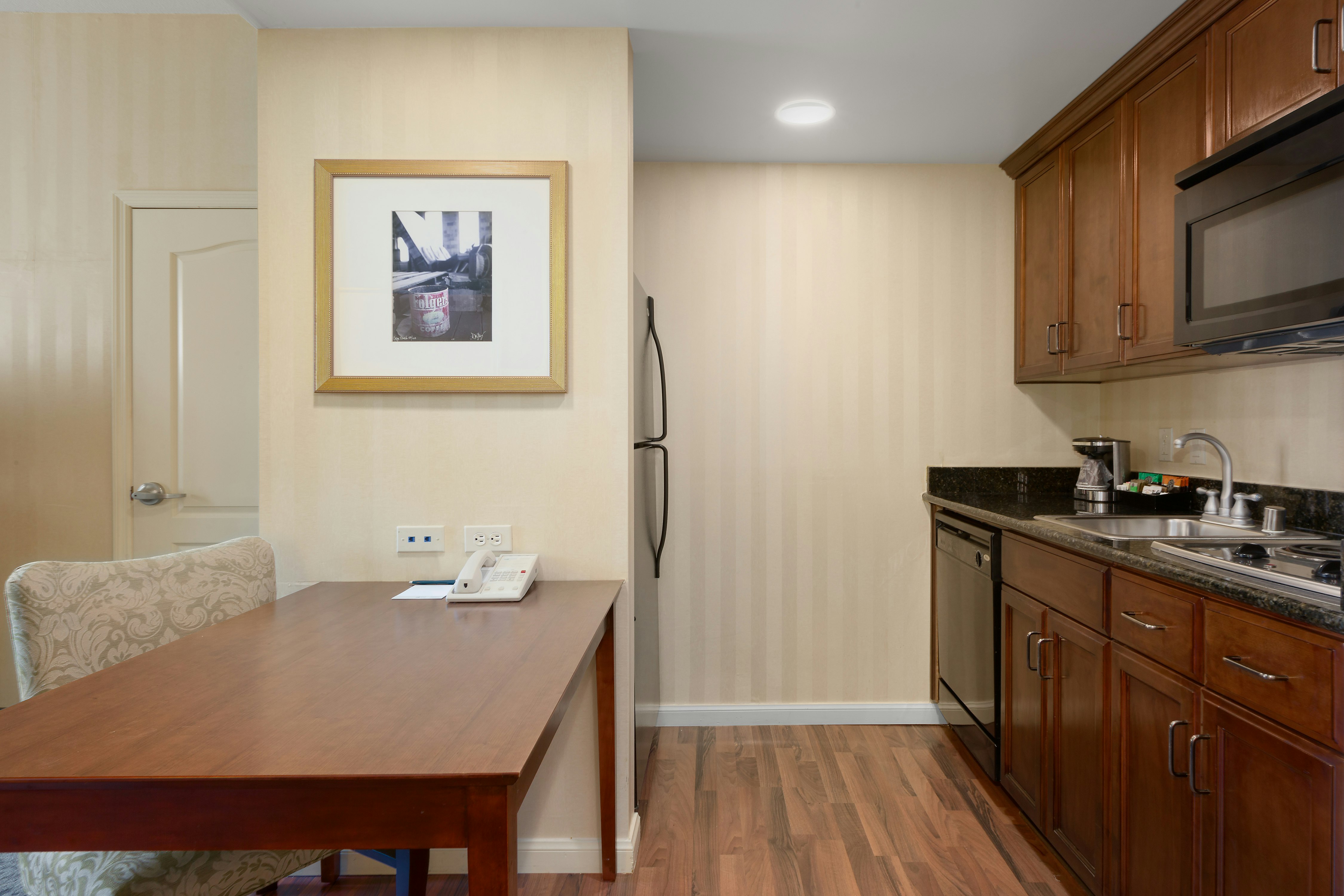 Homewood Suites by Hilton Sacramento Airport-Natomas