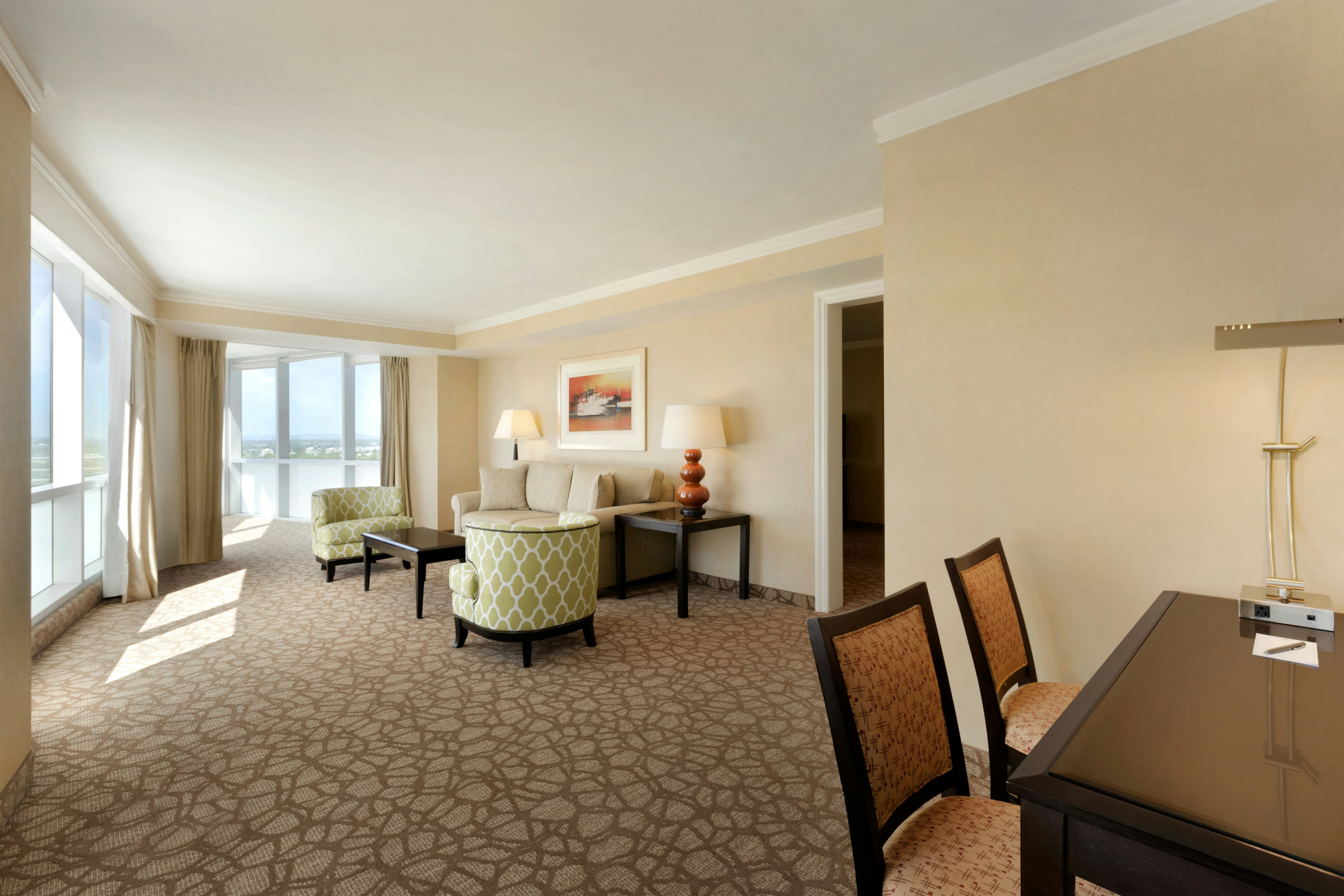 Embassy Suites by Hilton Los Angeles Glendale