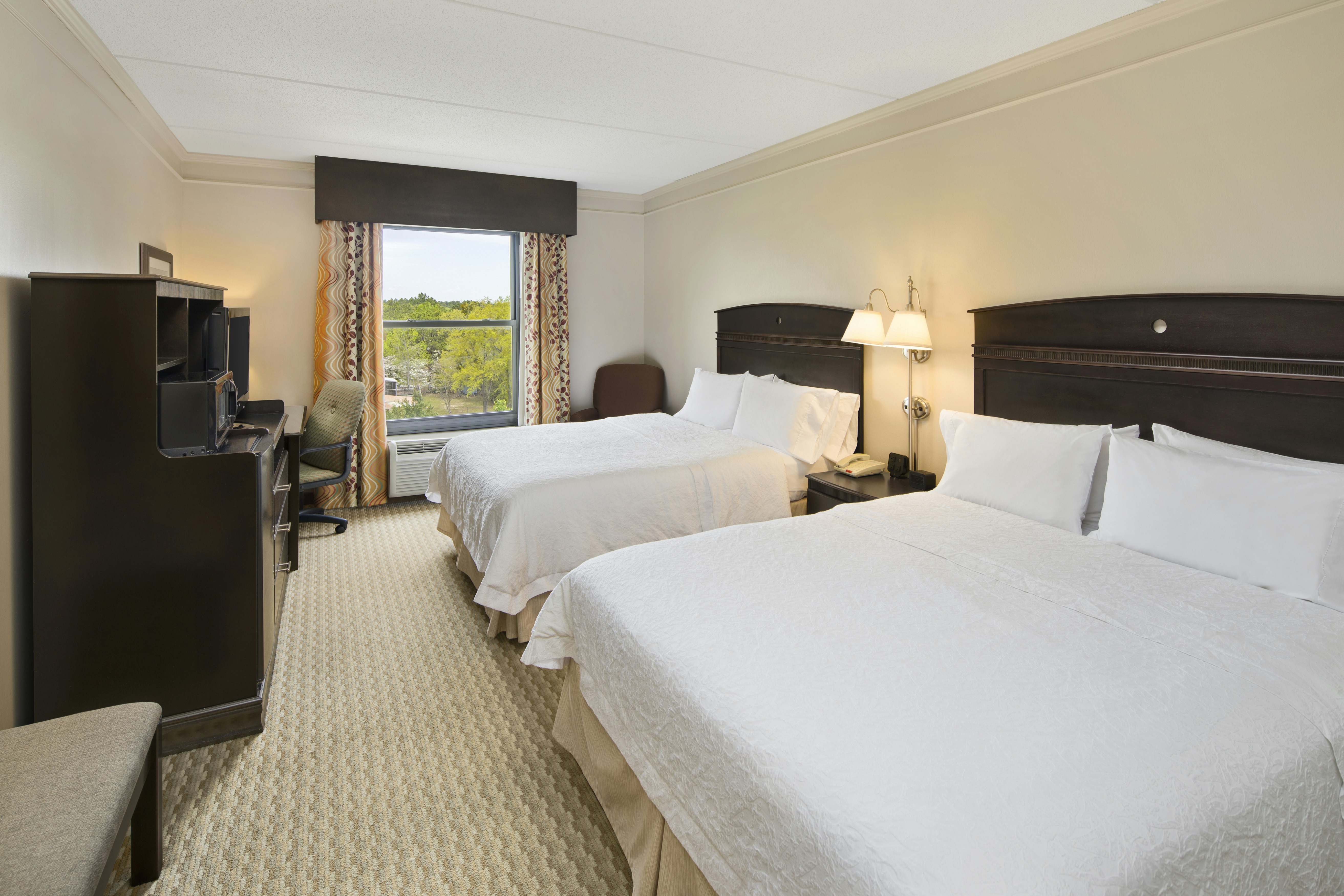 2 QUEEN BEDS NONSMOKING