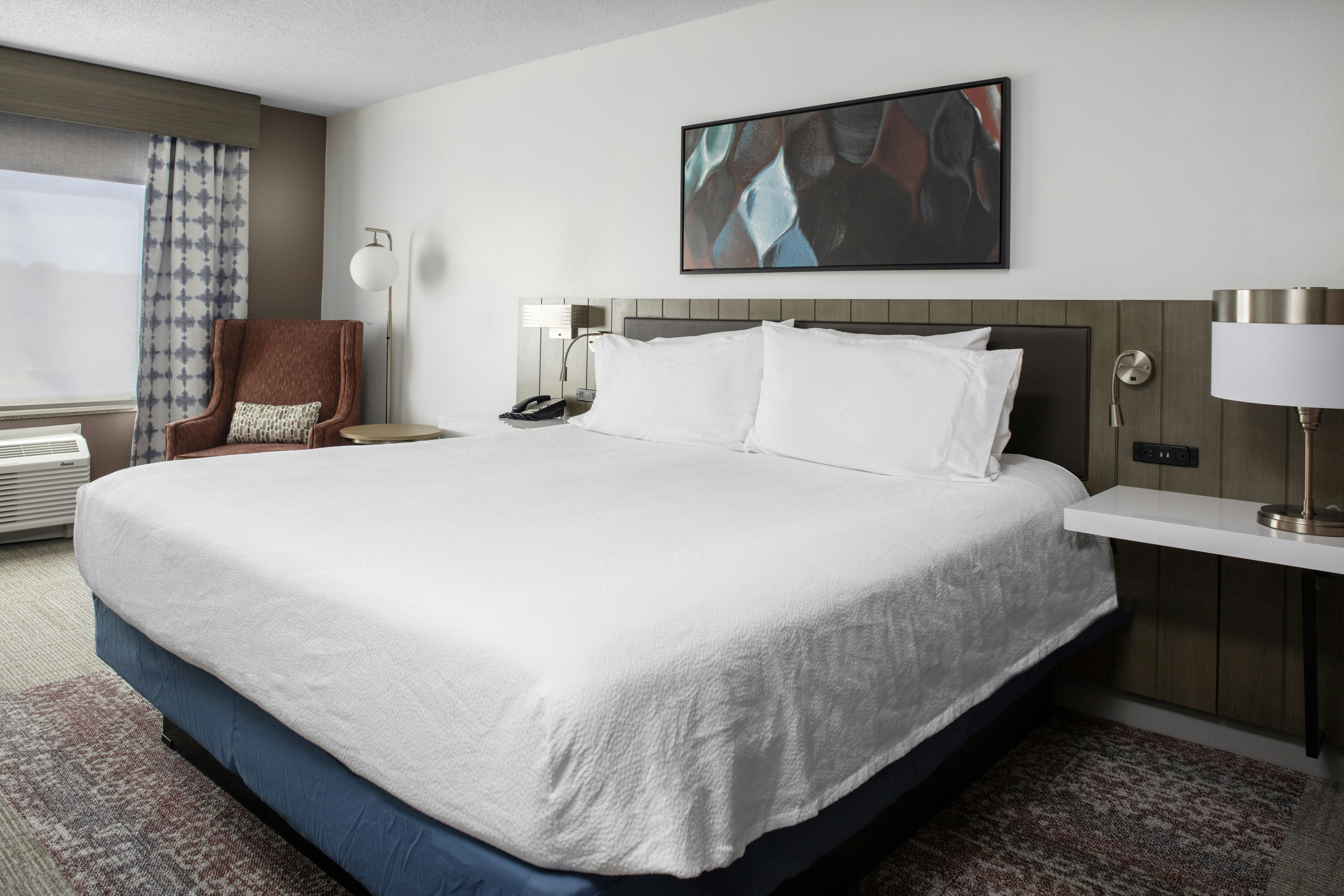 1 KING BED