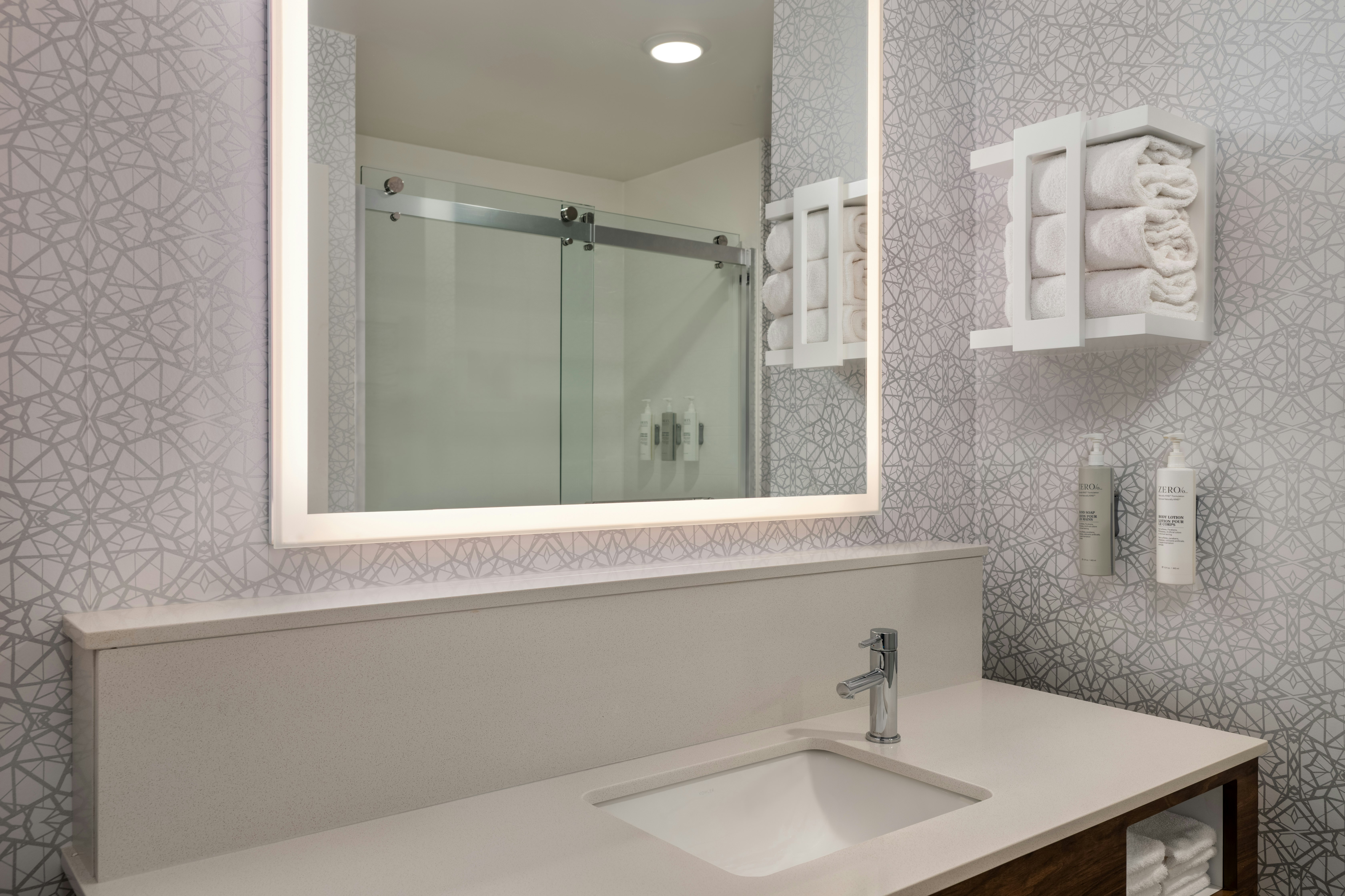 Hampton Inn & Suites West Bend