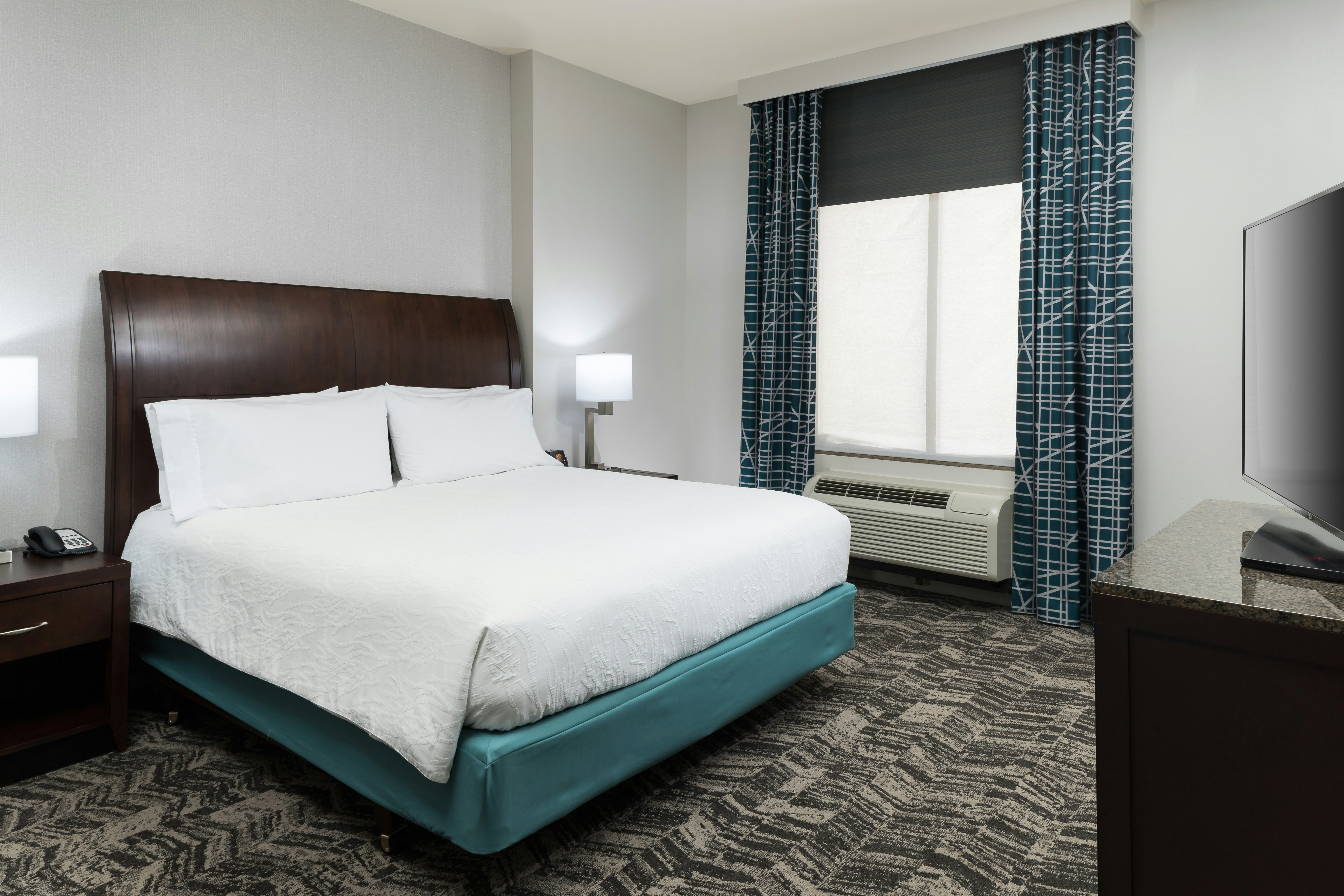 1 KING 1 BDRM SUITE