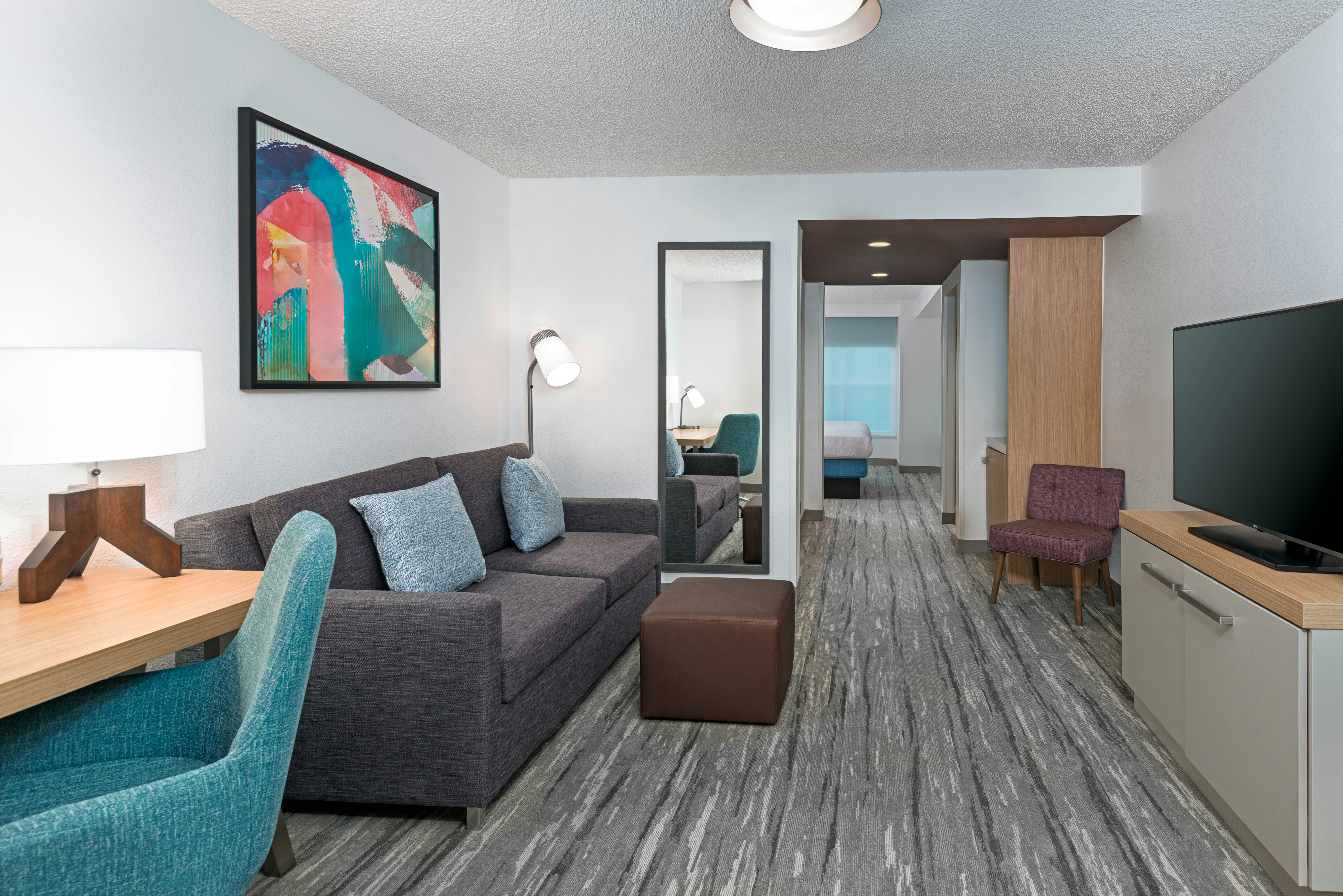 1KNG 1BDRM ACC RI SHWR