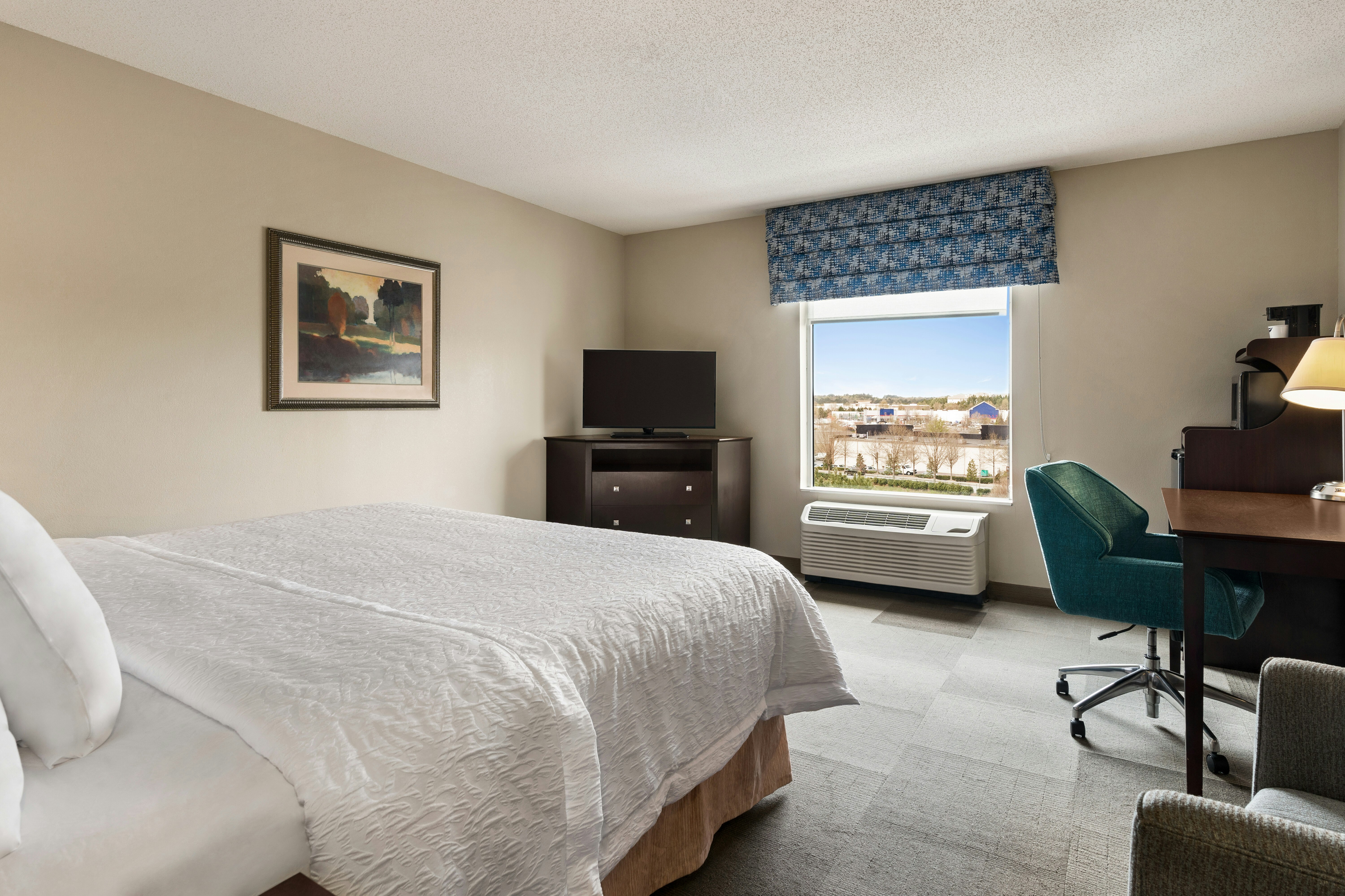 Hampton Inn & Suites Atlanta Airport West/Camp Creek Parkway