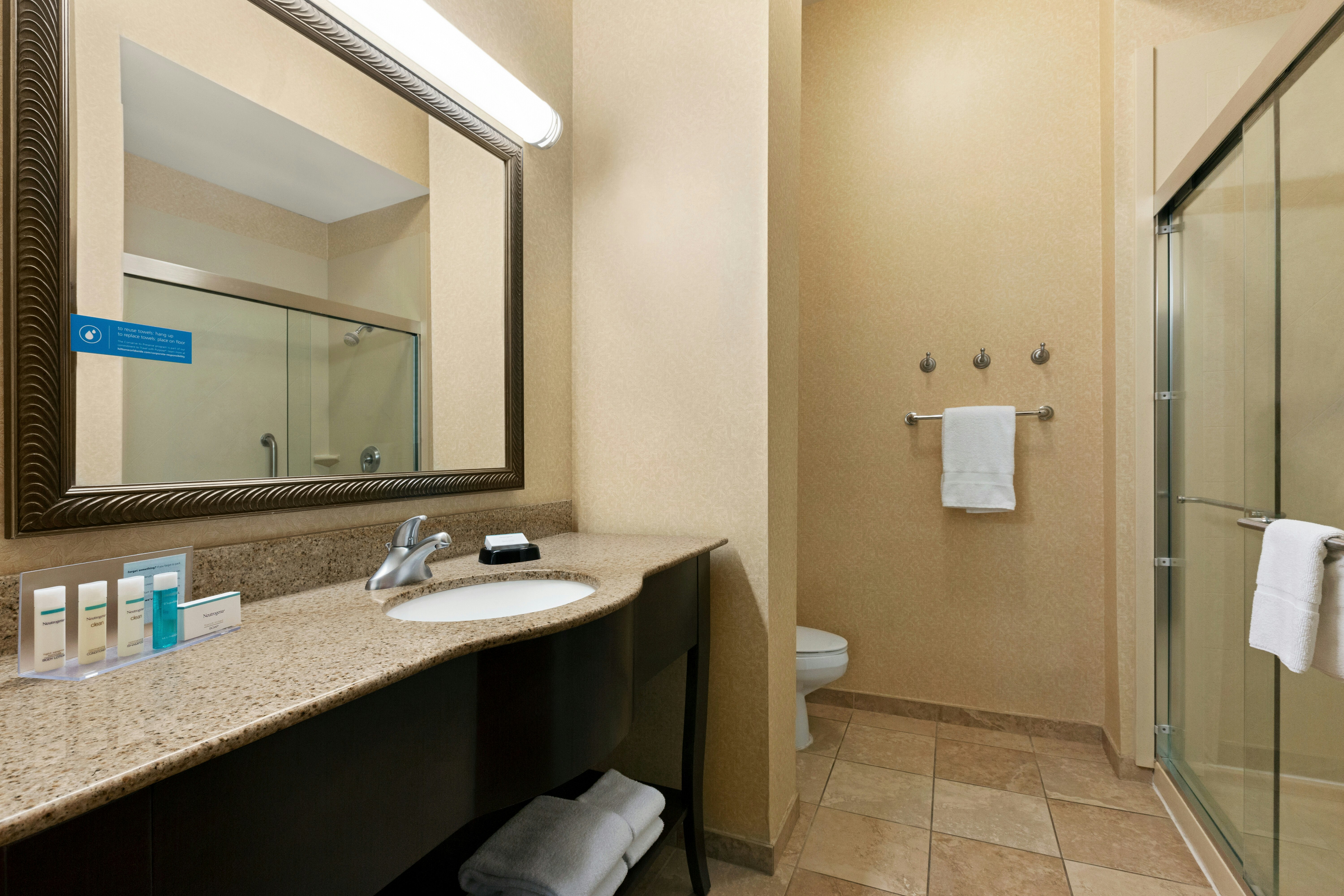 Hampton Inn & Suites Atlanta Airport West/Camp Creek Parkway