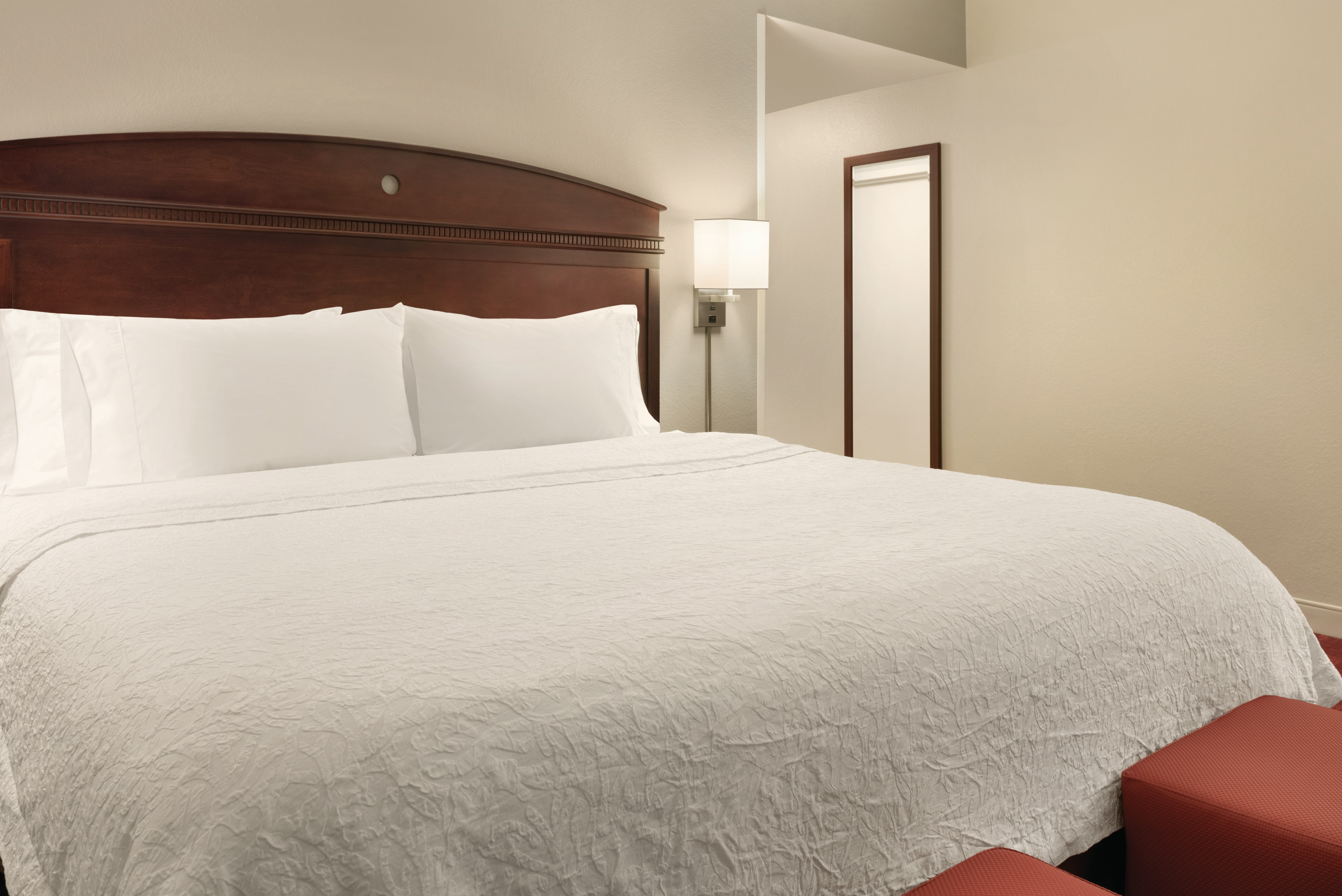 Hampton Inn & Suites Madison West