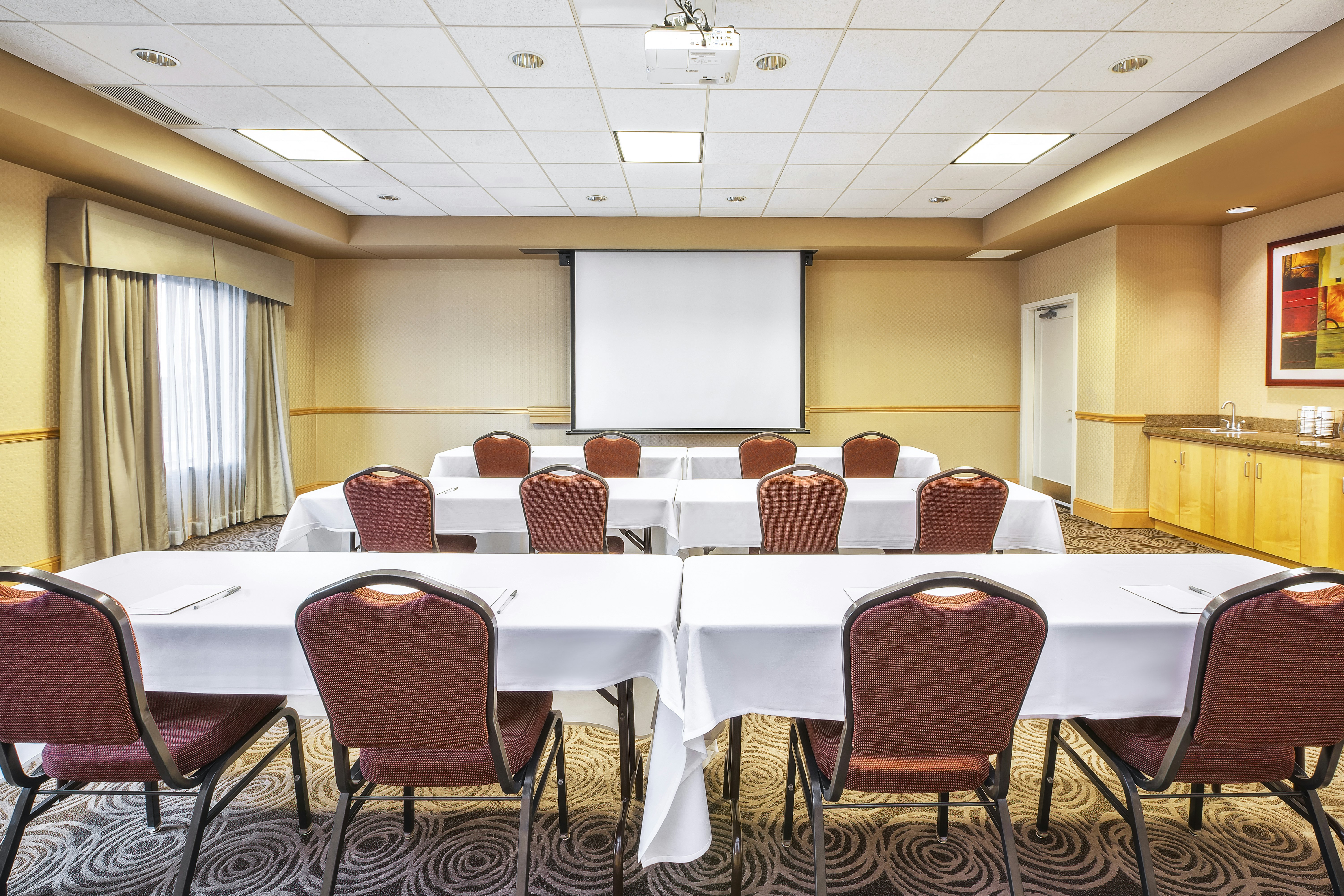 Hampton Inn & Suites Madison West