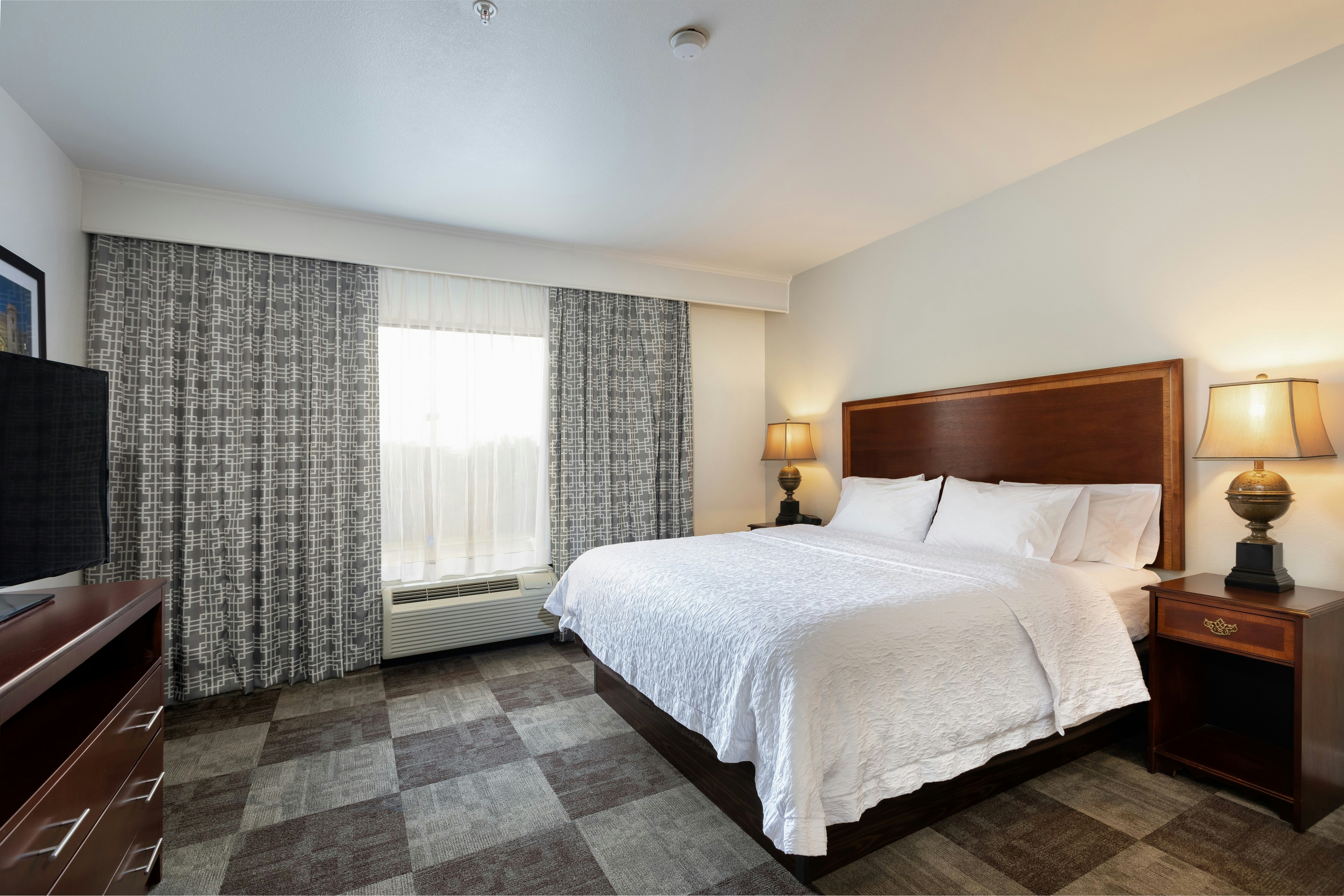 Hampton Inn & Suites Baton Rouge – I-10 East