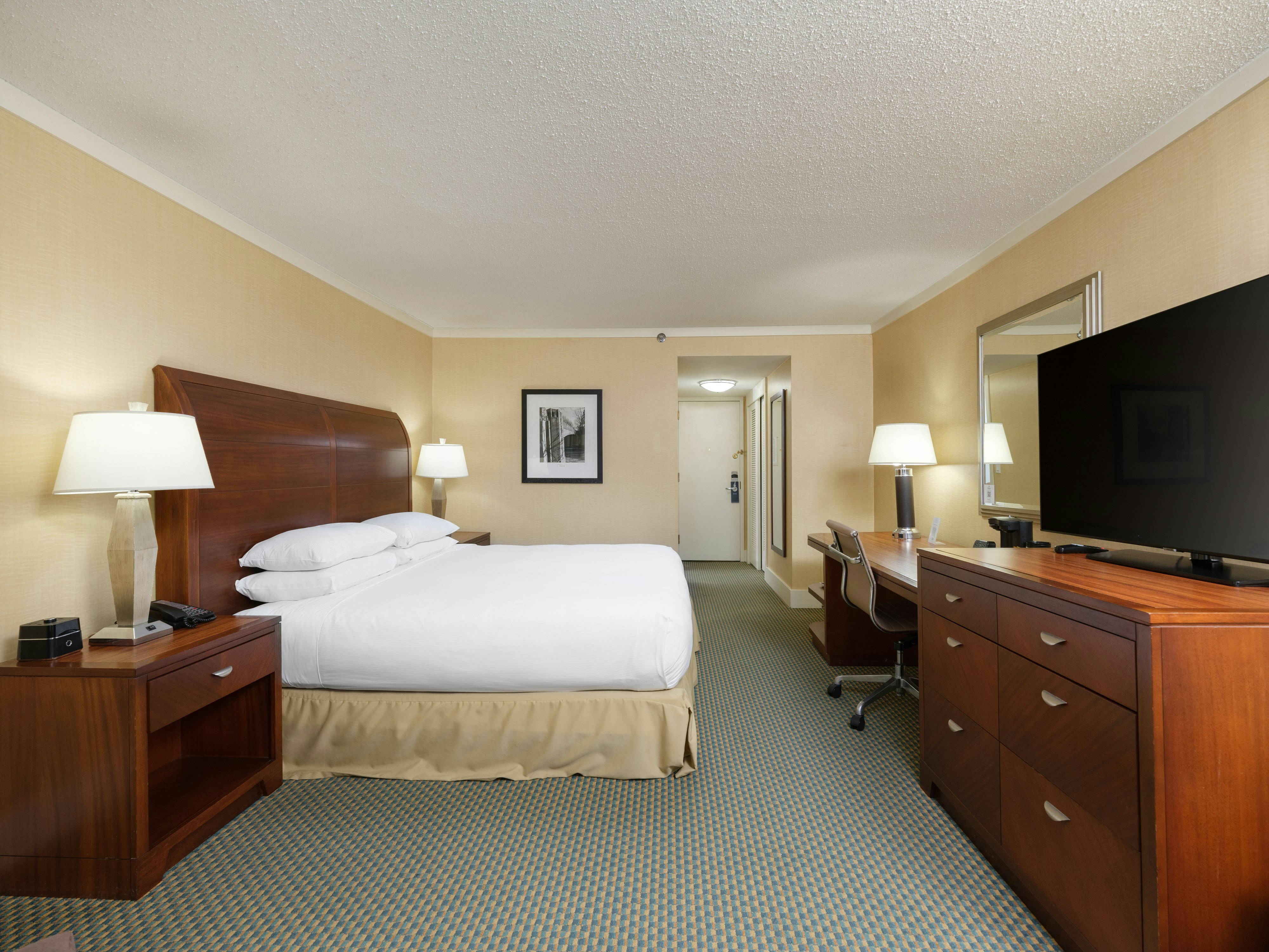 1 KING BED