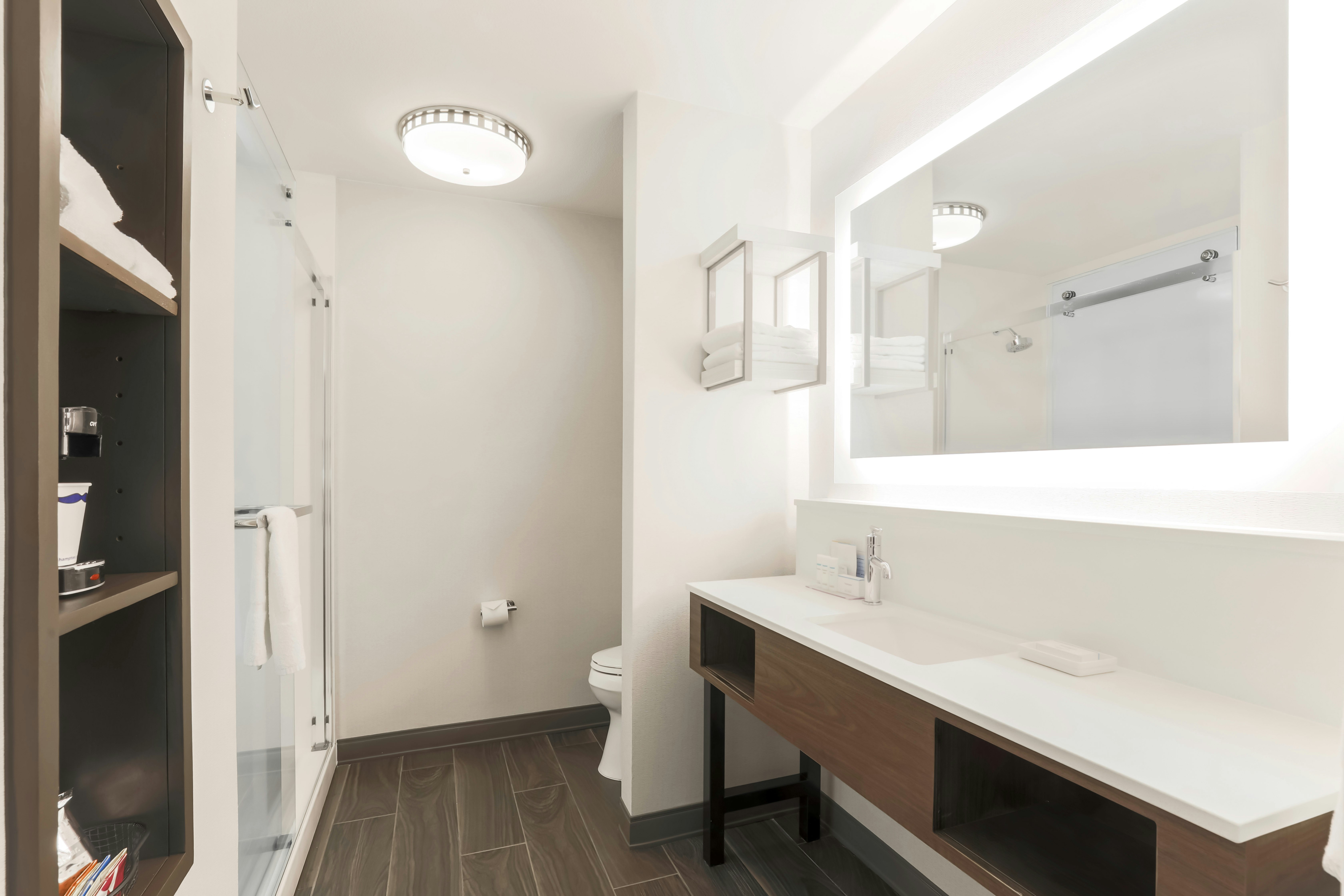 Hampton Inn & Suites Windsor – Sonoma Wine Country