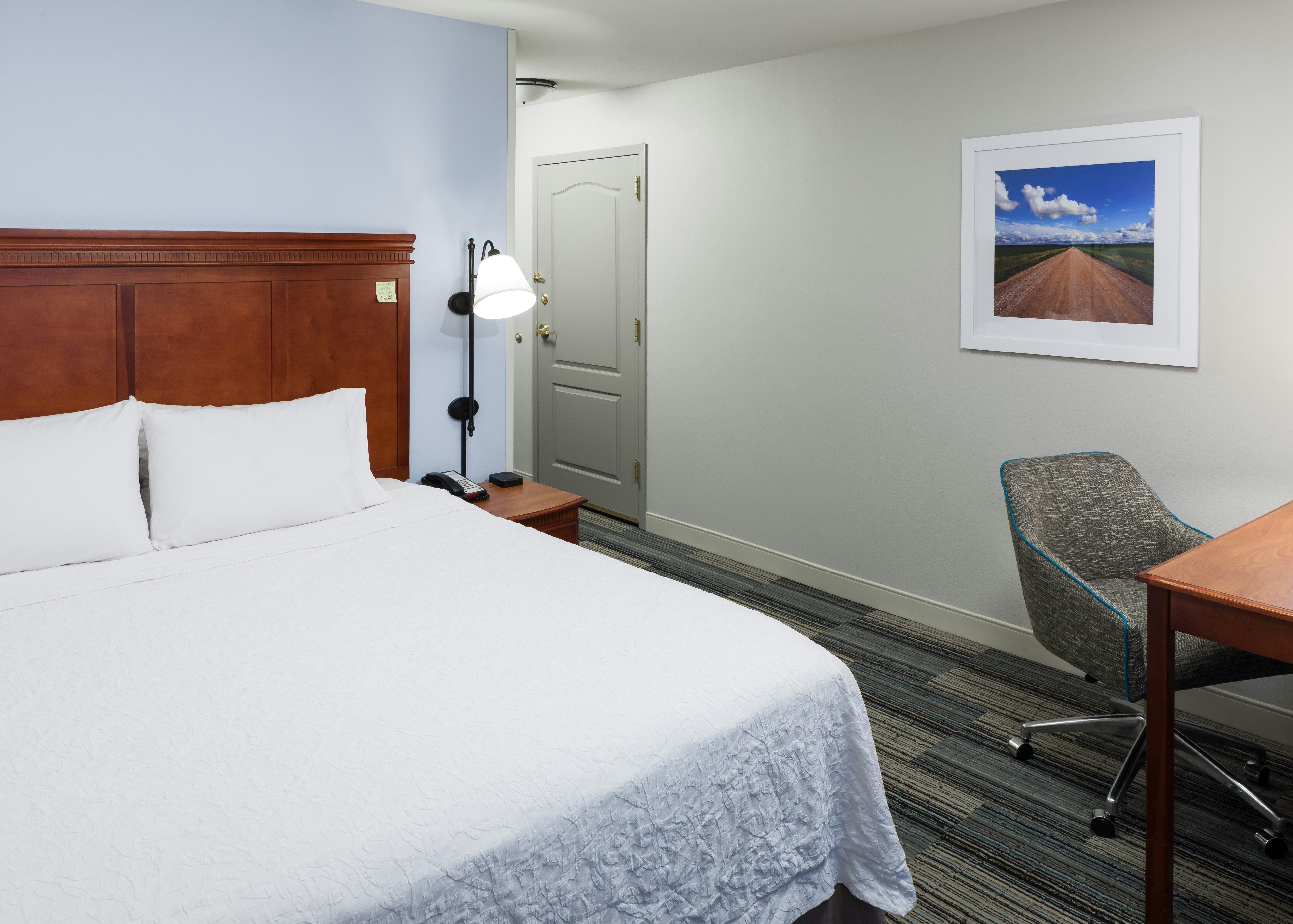 Hampton Inn & Suites Cedar Rapids – North