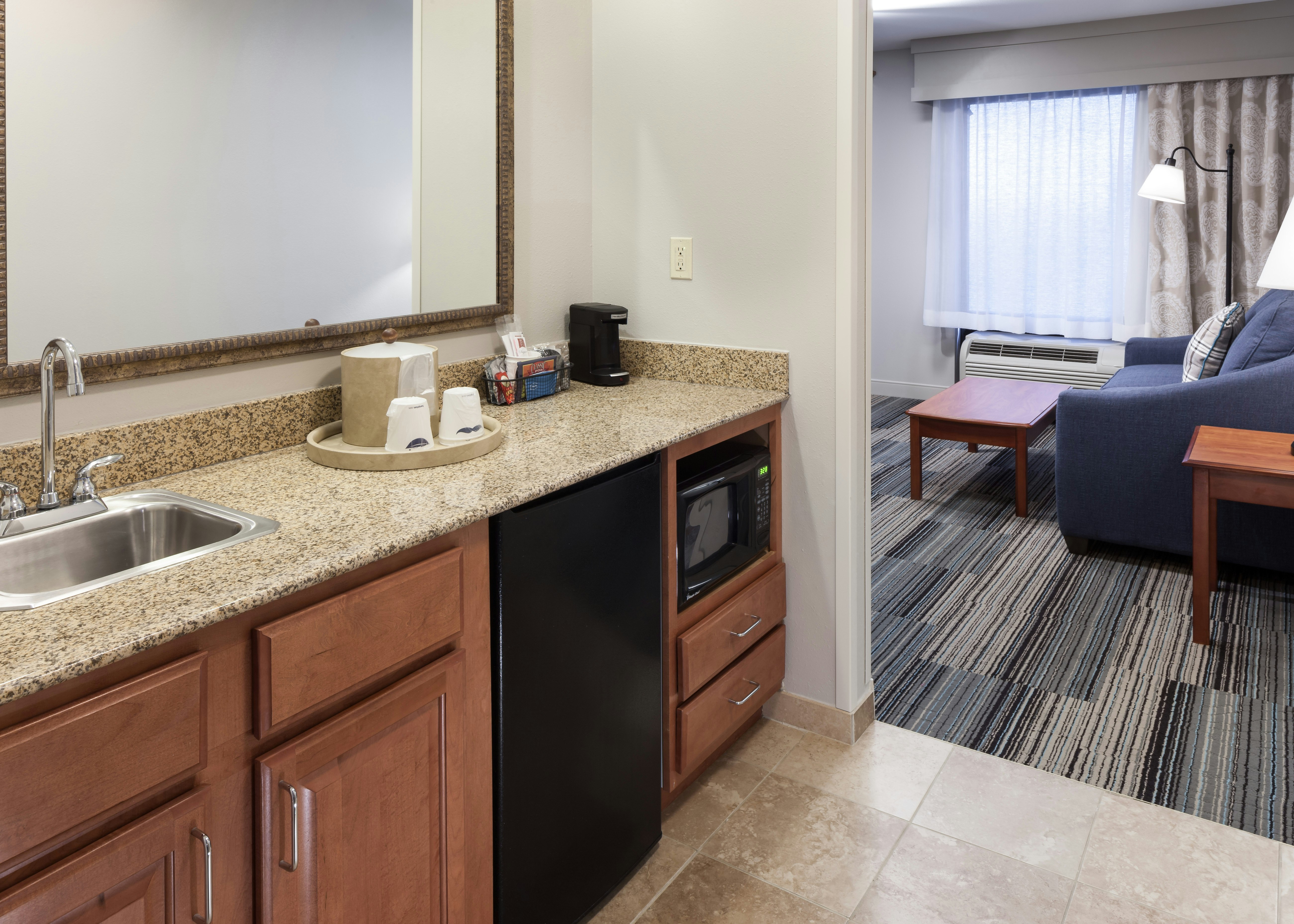 Hampton Inn & Suites Cedar Rapids – North
