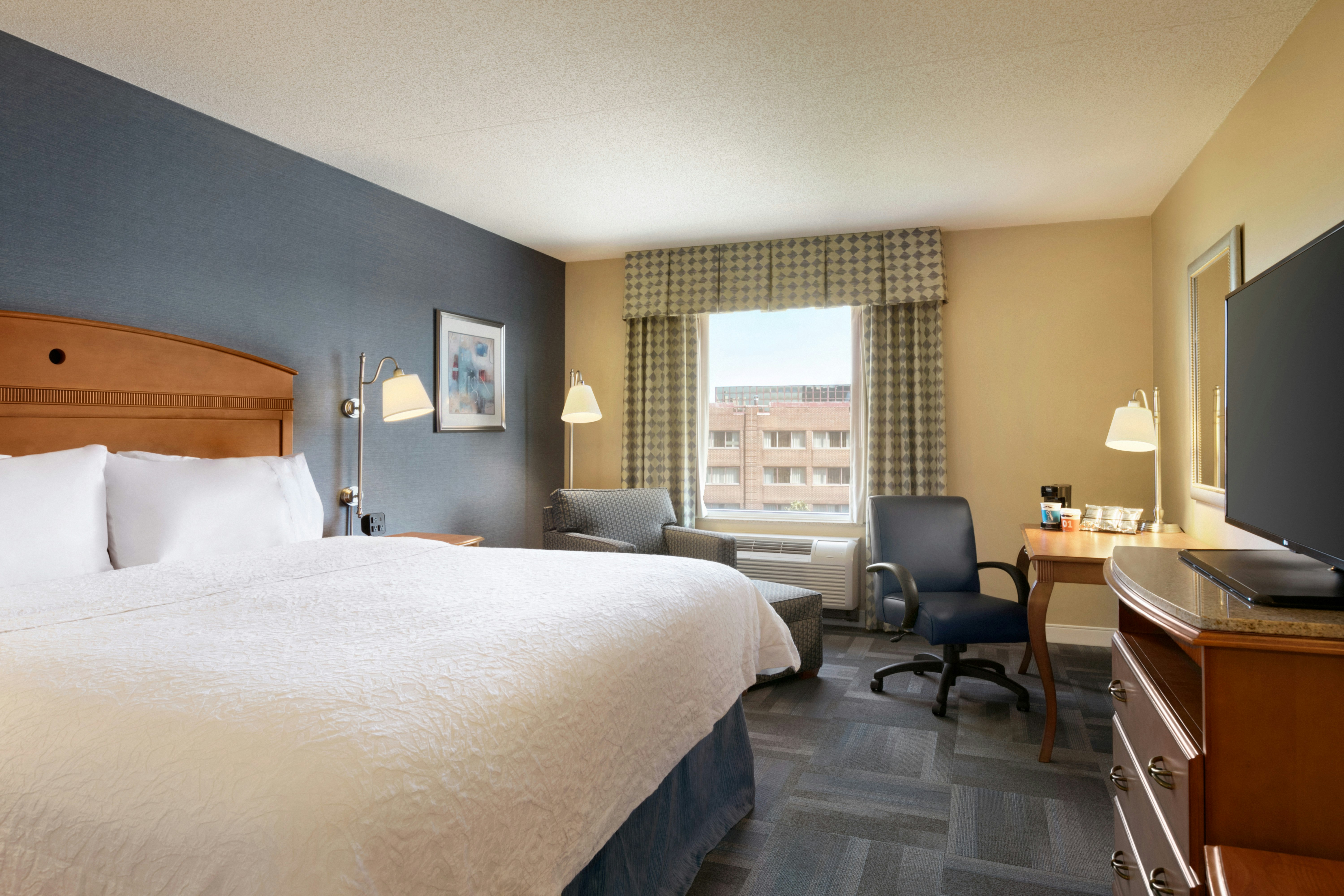 Hampton Inn New York-LaGuardia Airport
