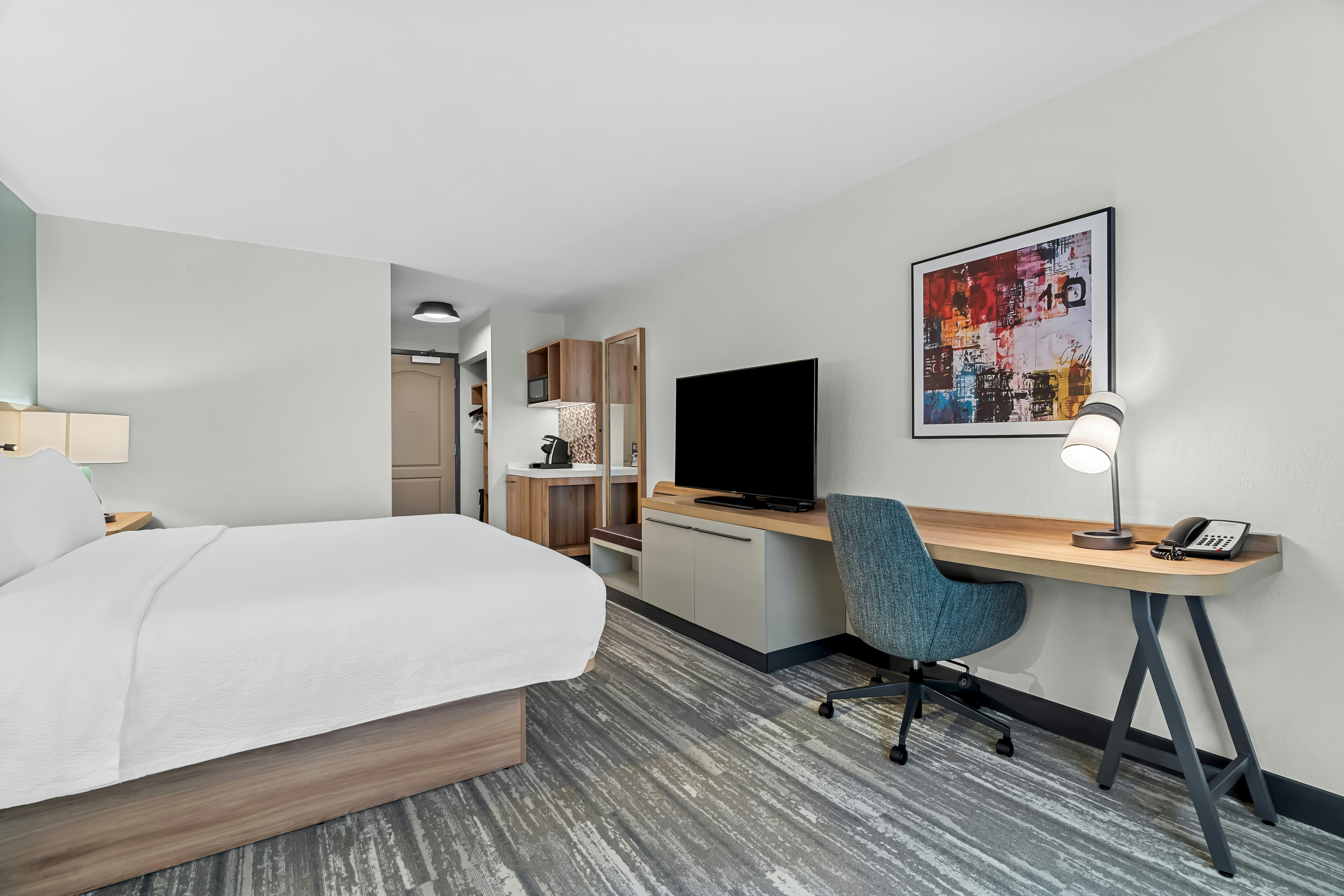 1 KING BED
