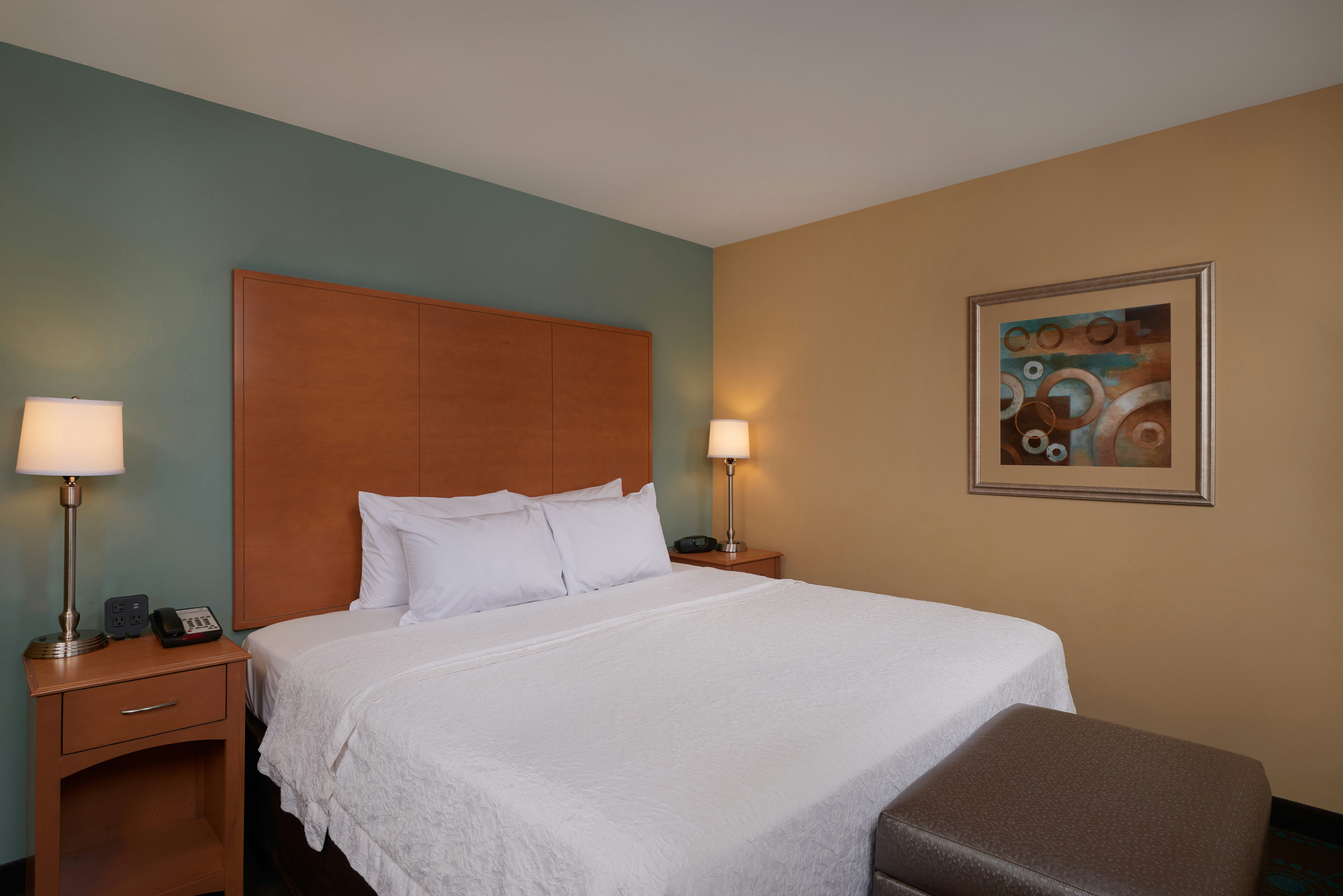 Hampton Inn & Suites Canton