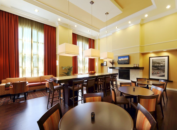 Hampton Inn & Suites Scottsboro