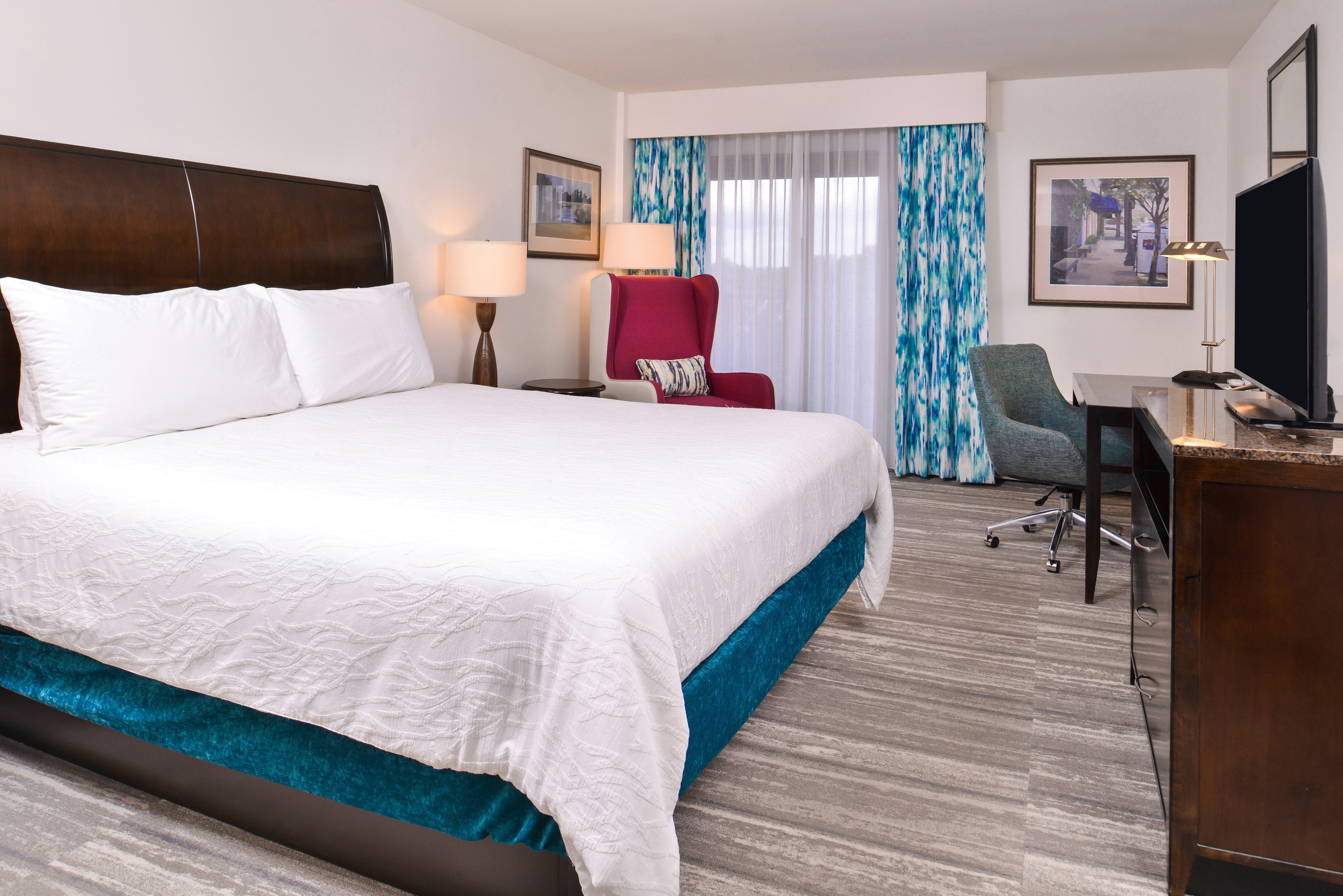 1 KING BED