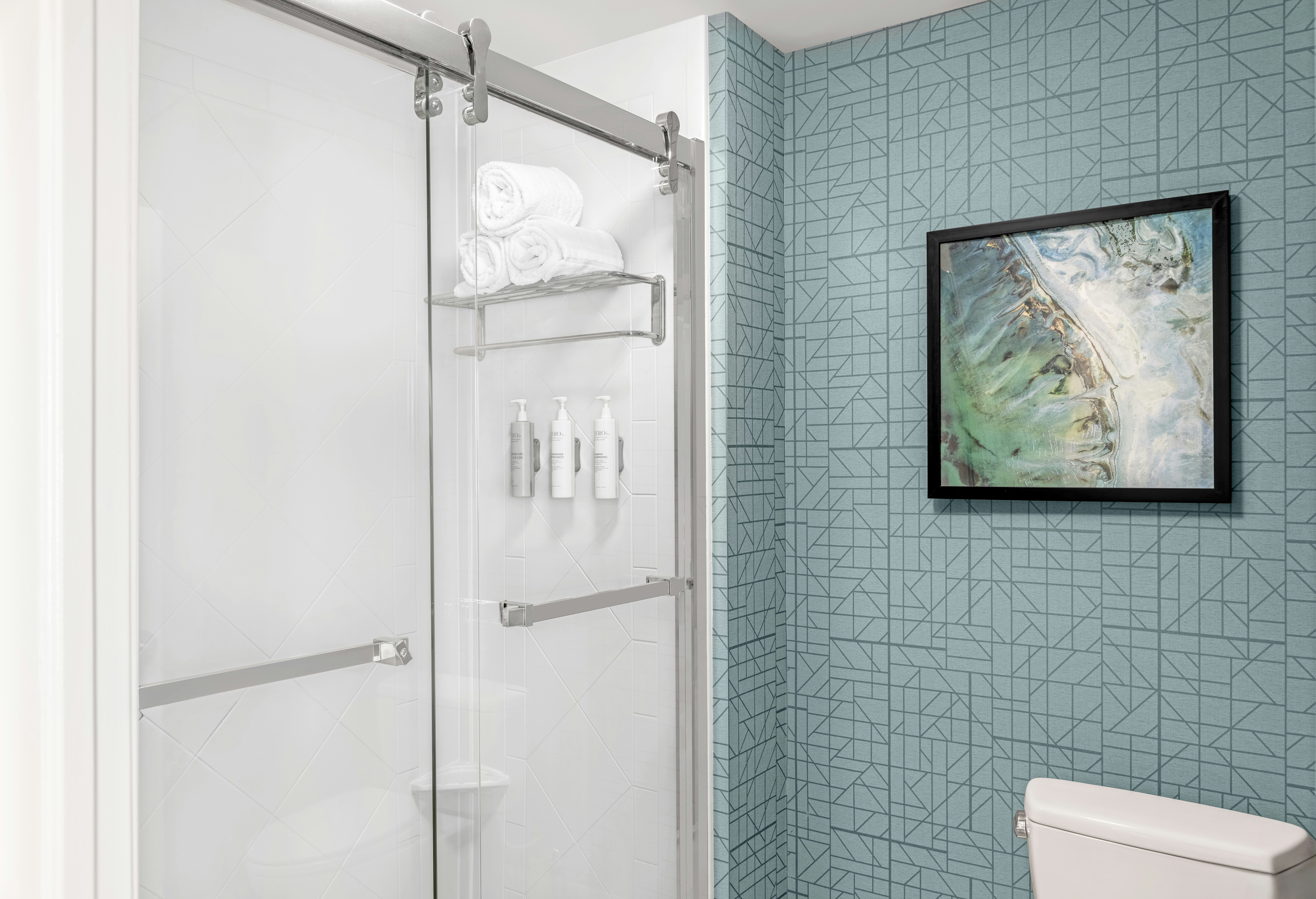 1KNG 2QNS 2BDRM STE NOSMOK