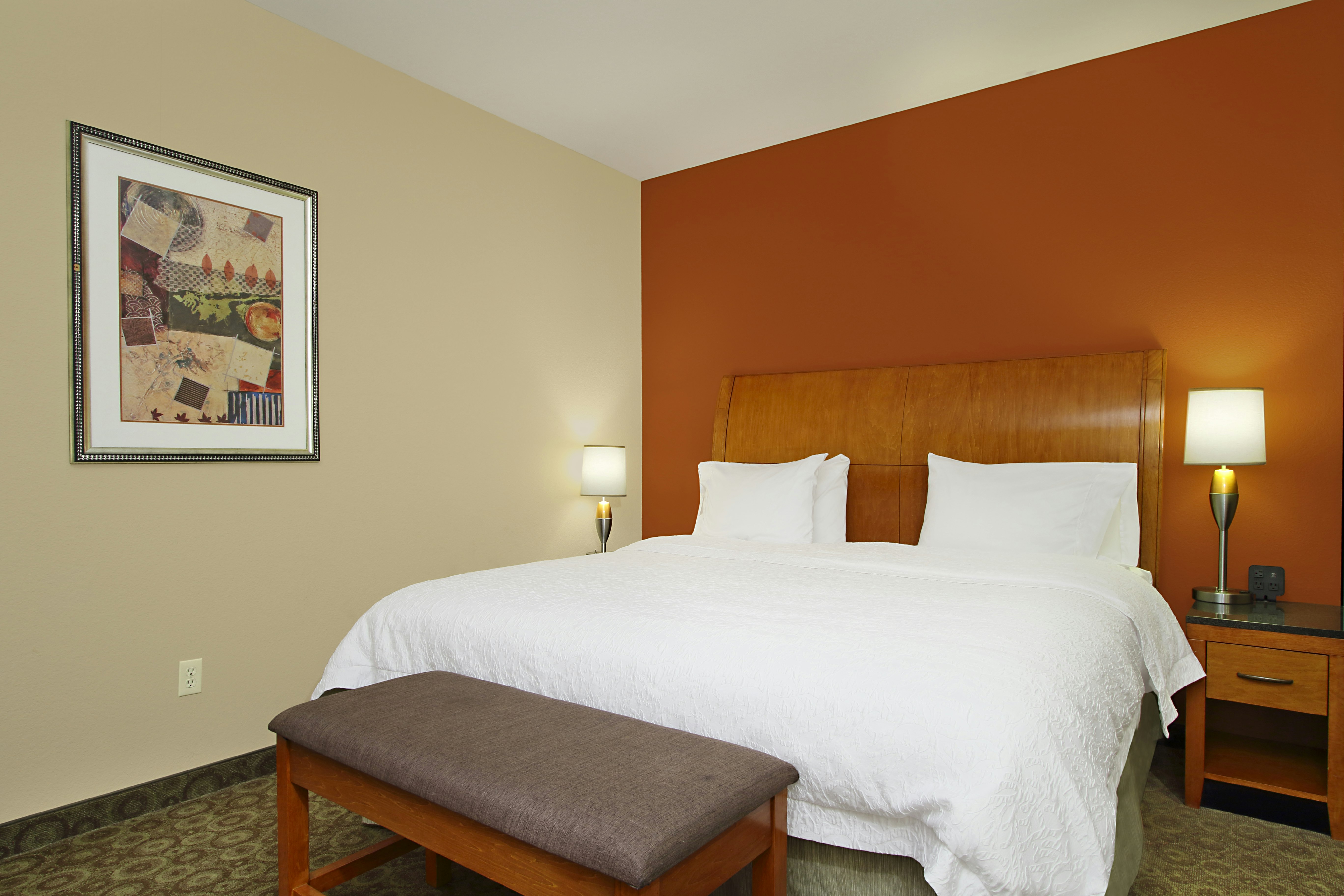 1 KING BED NONSMOKING