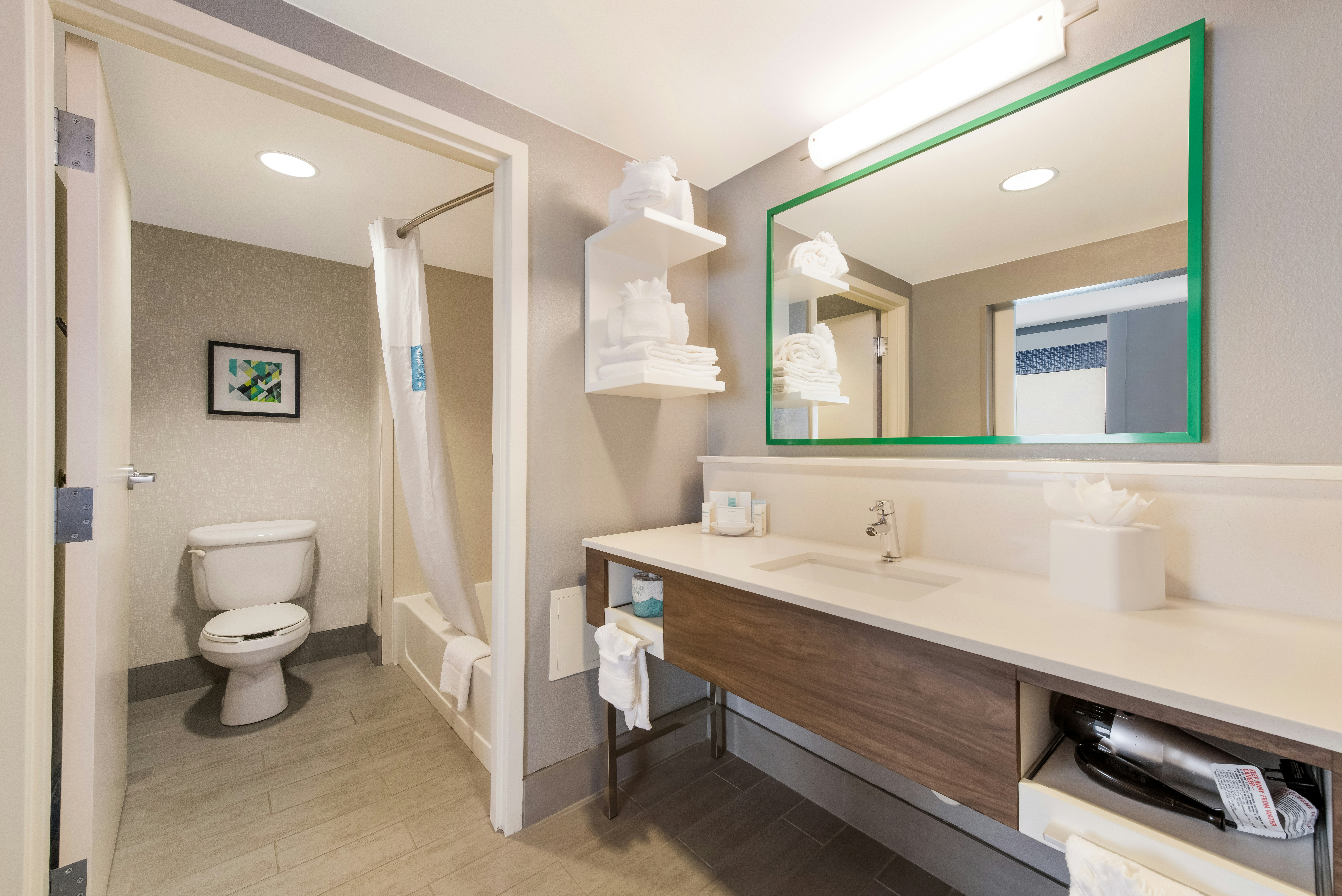 Hampton Inn & Suites Charlotte-Airport