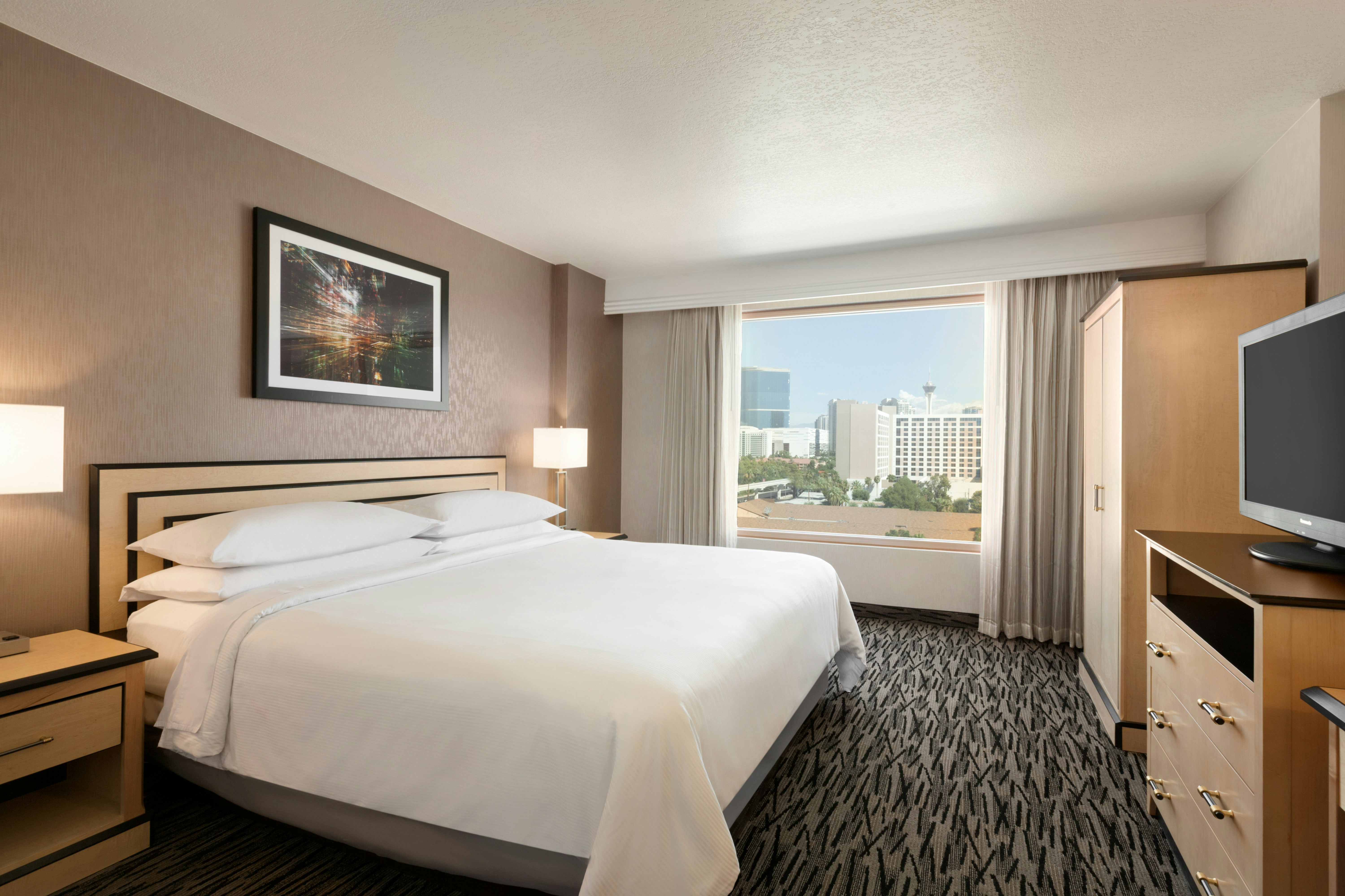 1 KING BED SUITE