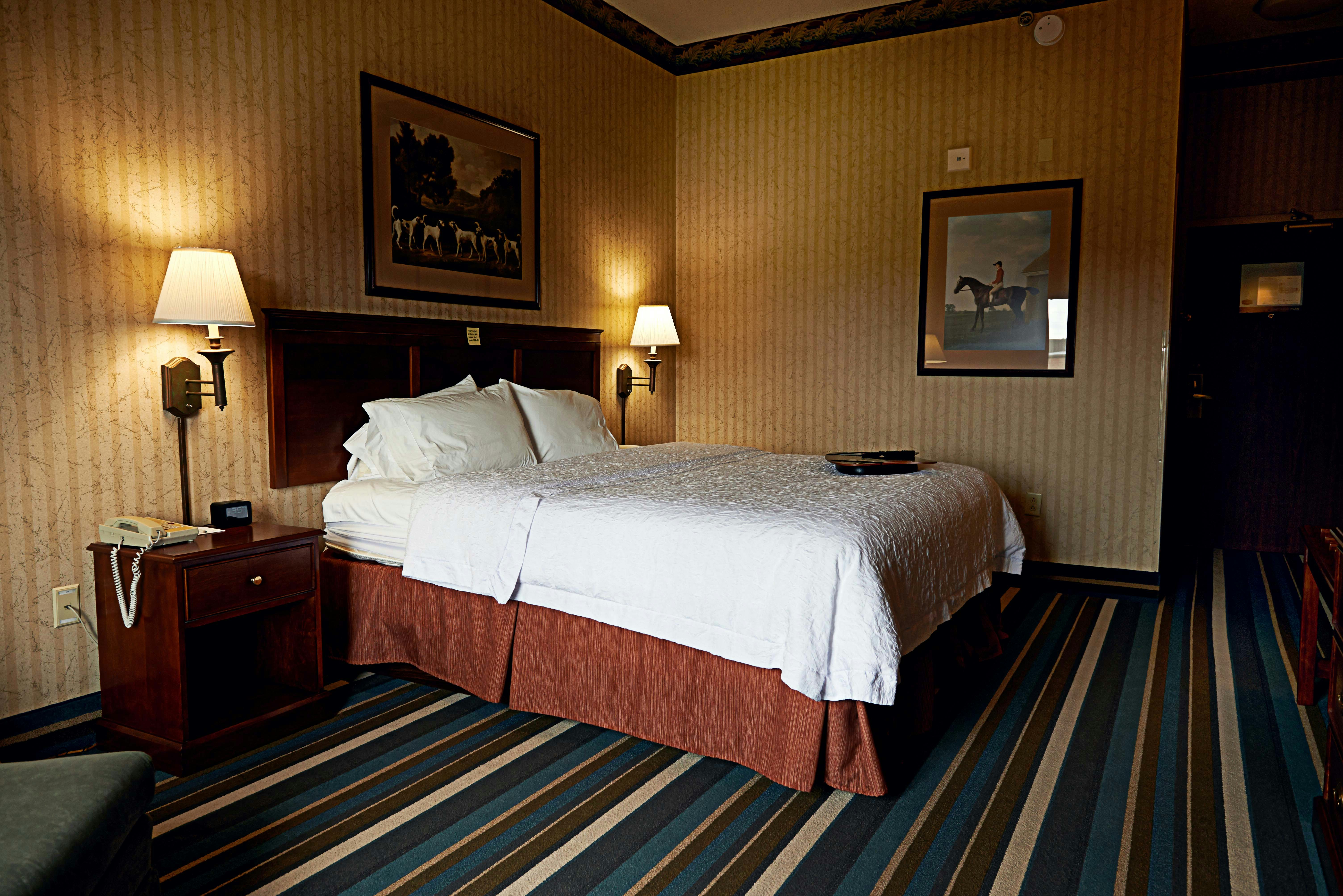 1 KING BED NONSMOKING