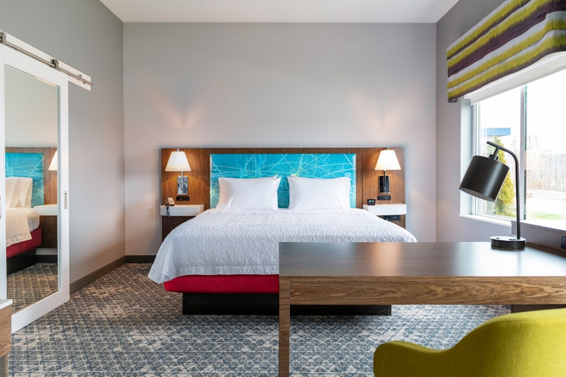 Hampton Inn & Suites by Hilton Marshfield