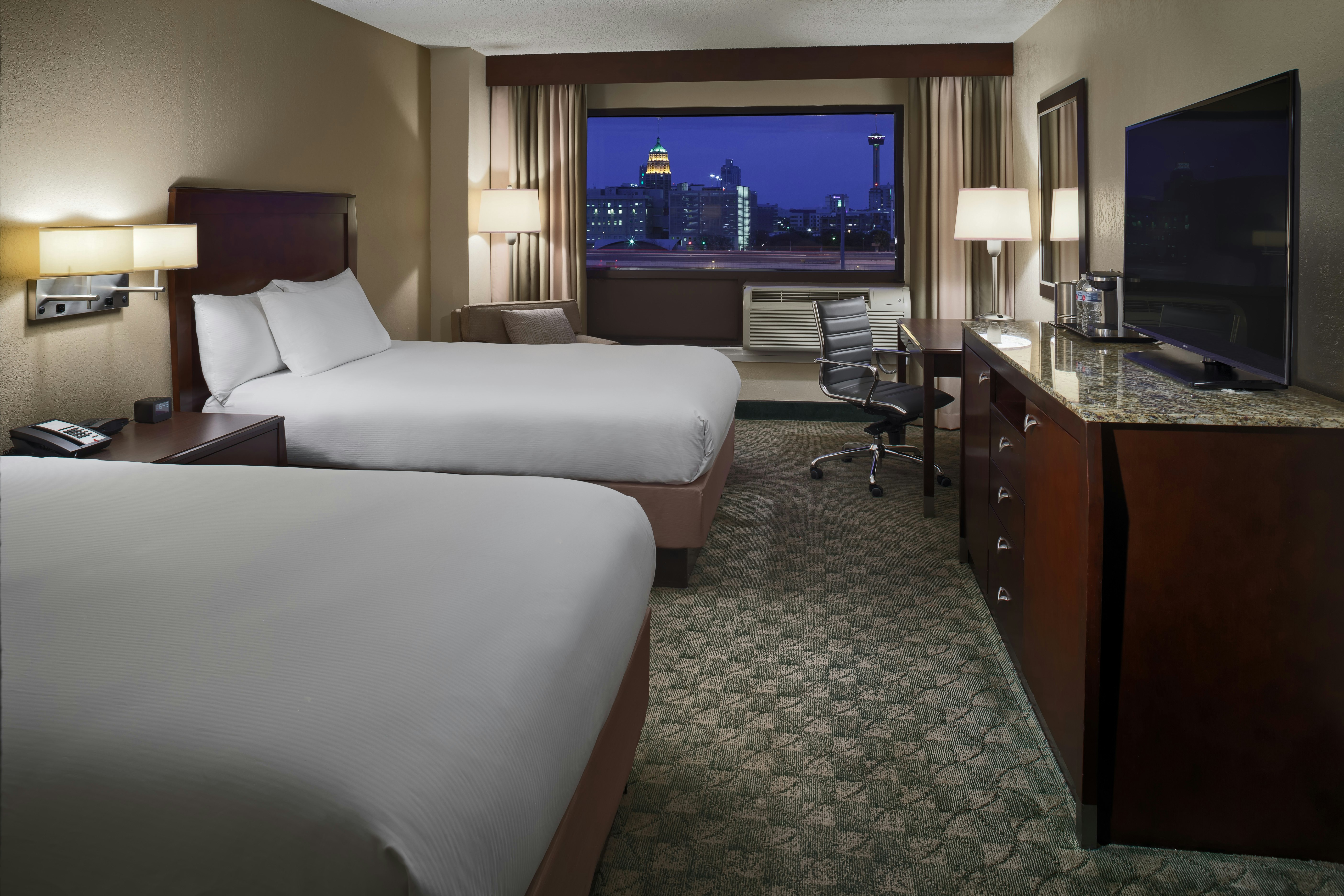DoubleTree by Hilton Hotel San Antonio Downtown
