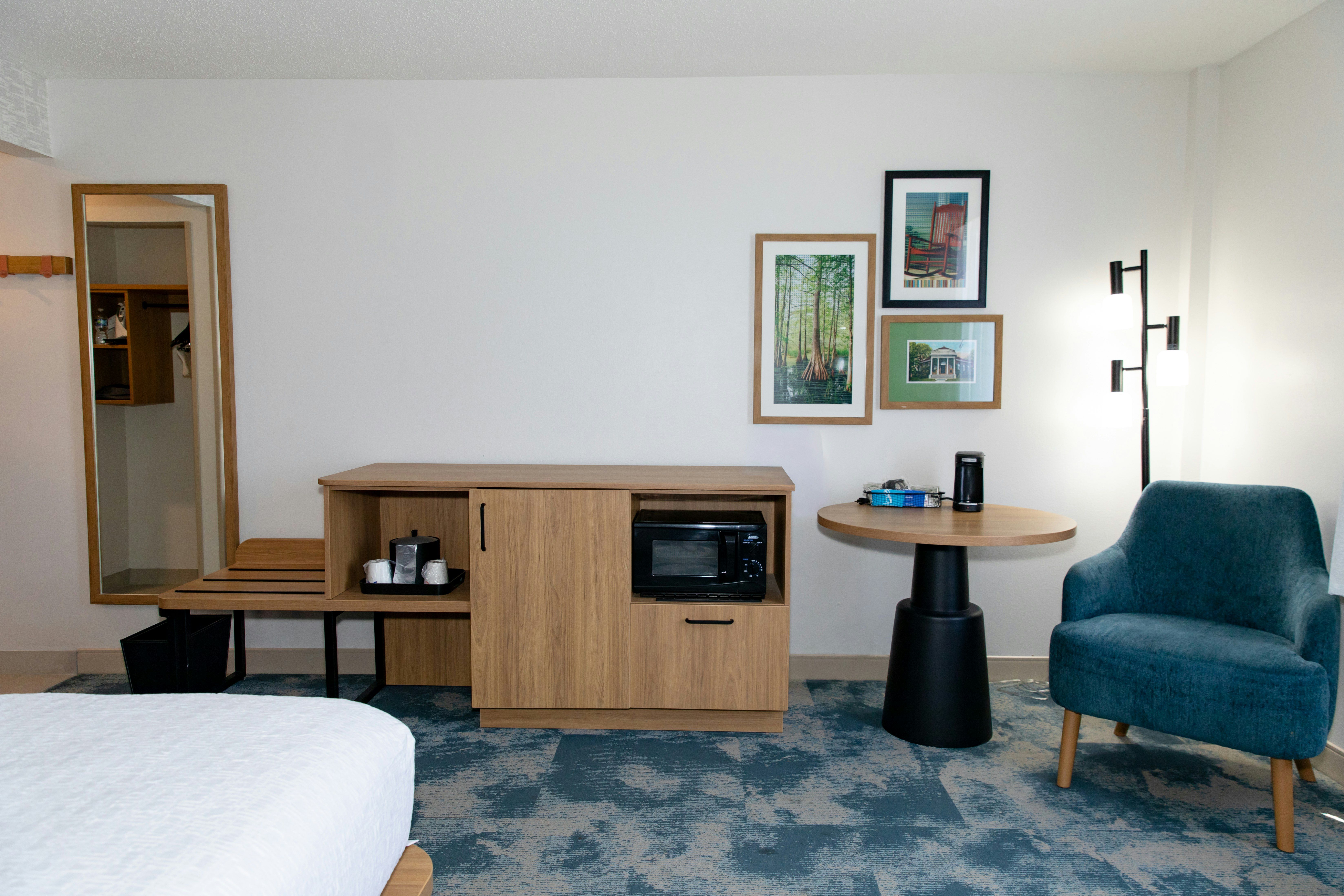 Hampton Inn & Suites Jennings