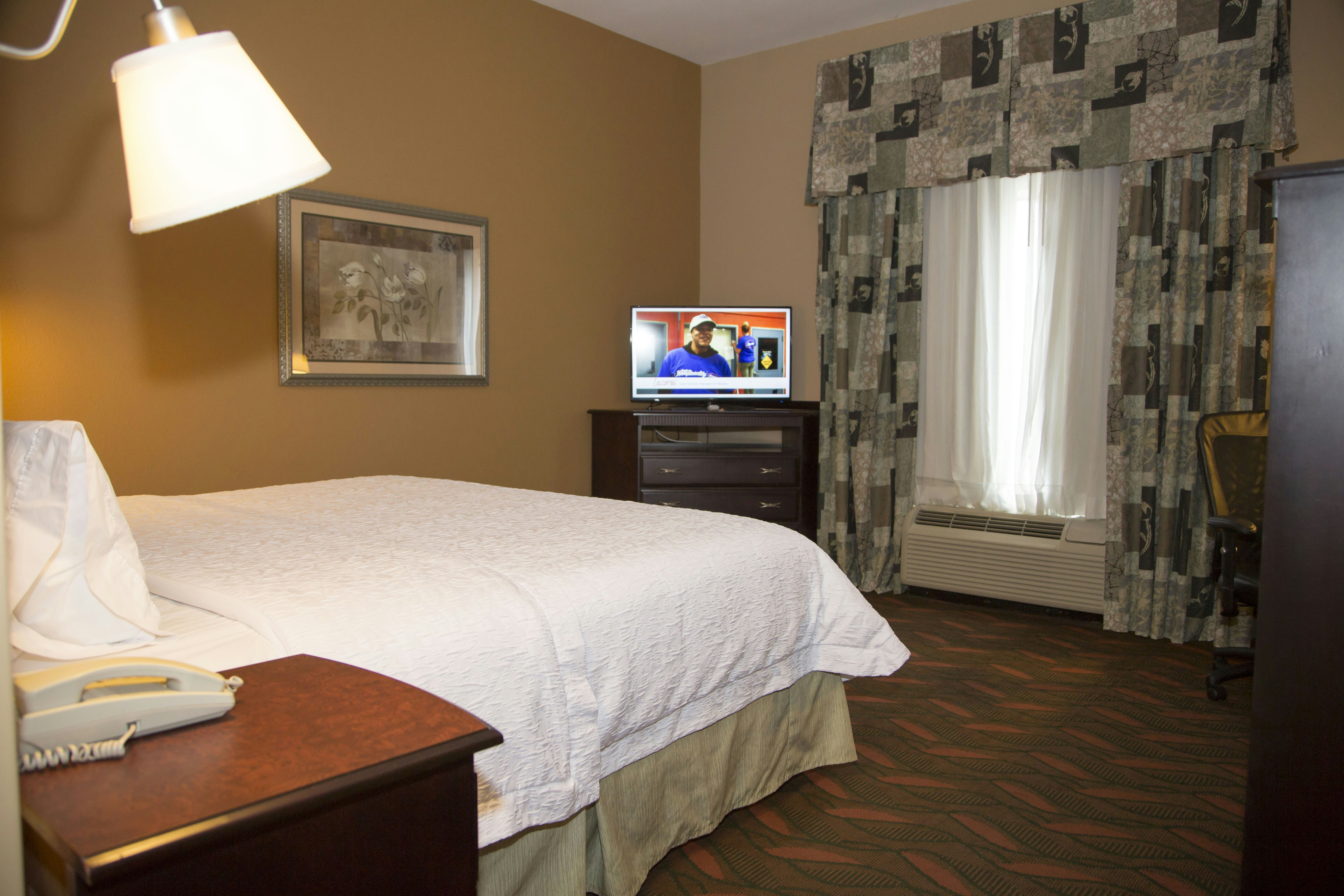 Hampton Inn & Suites Houston – Rosenberg