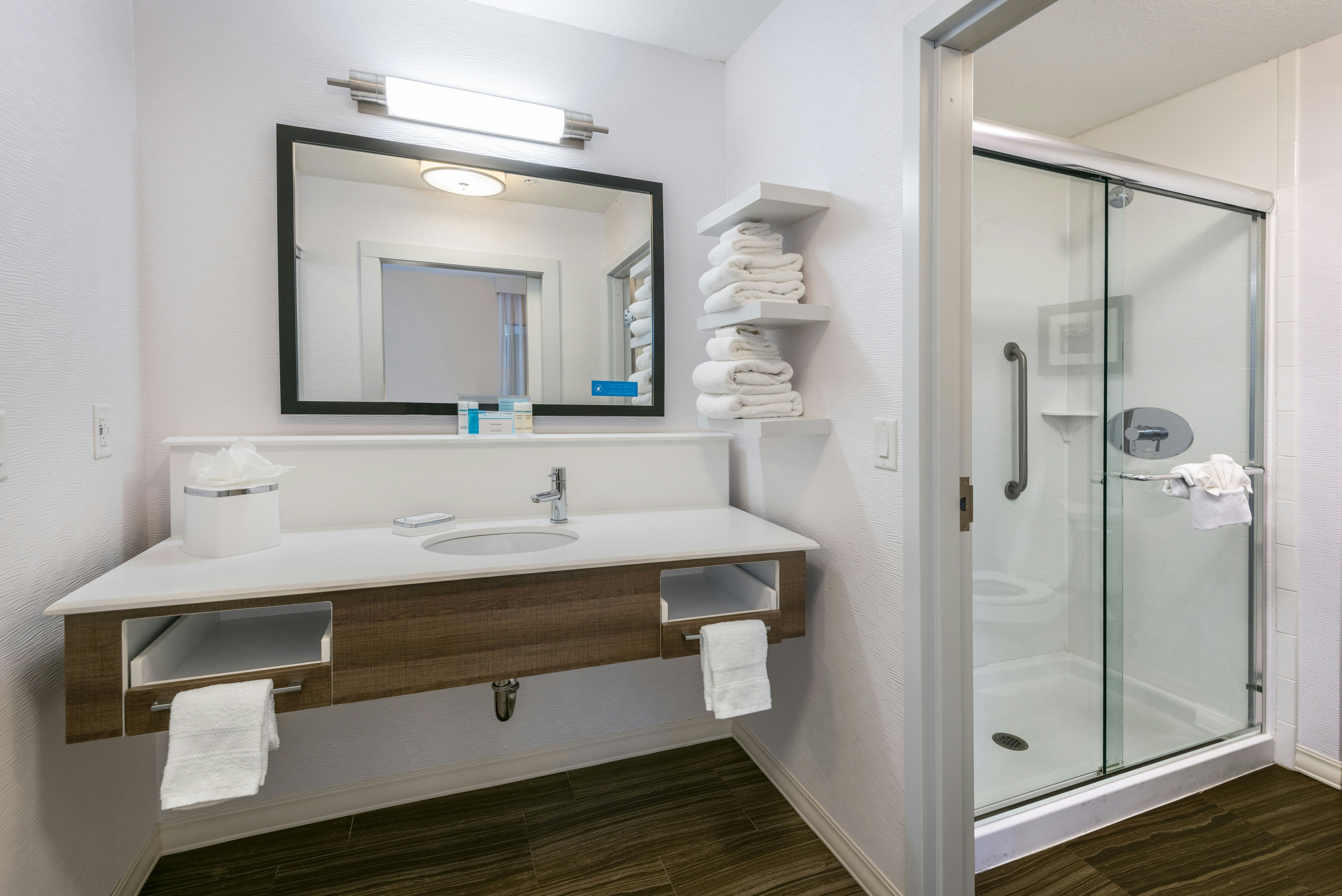 Hampton Inn & Suites San Antonio Brooks City Base Area