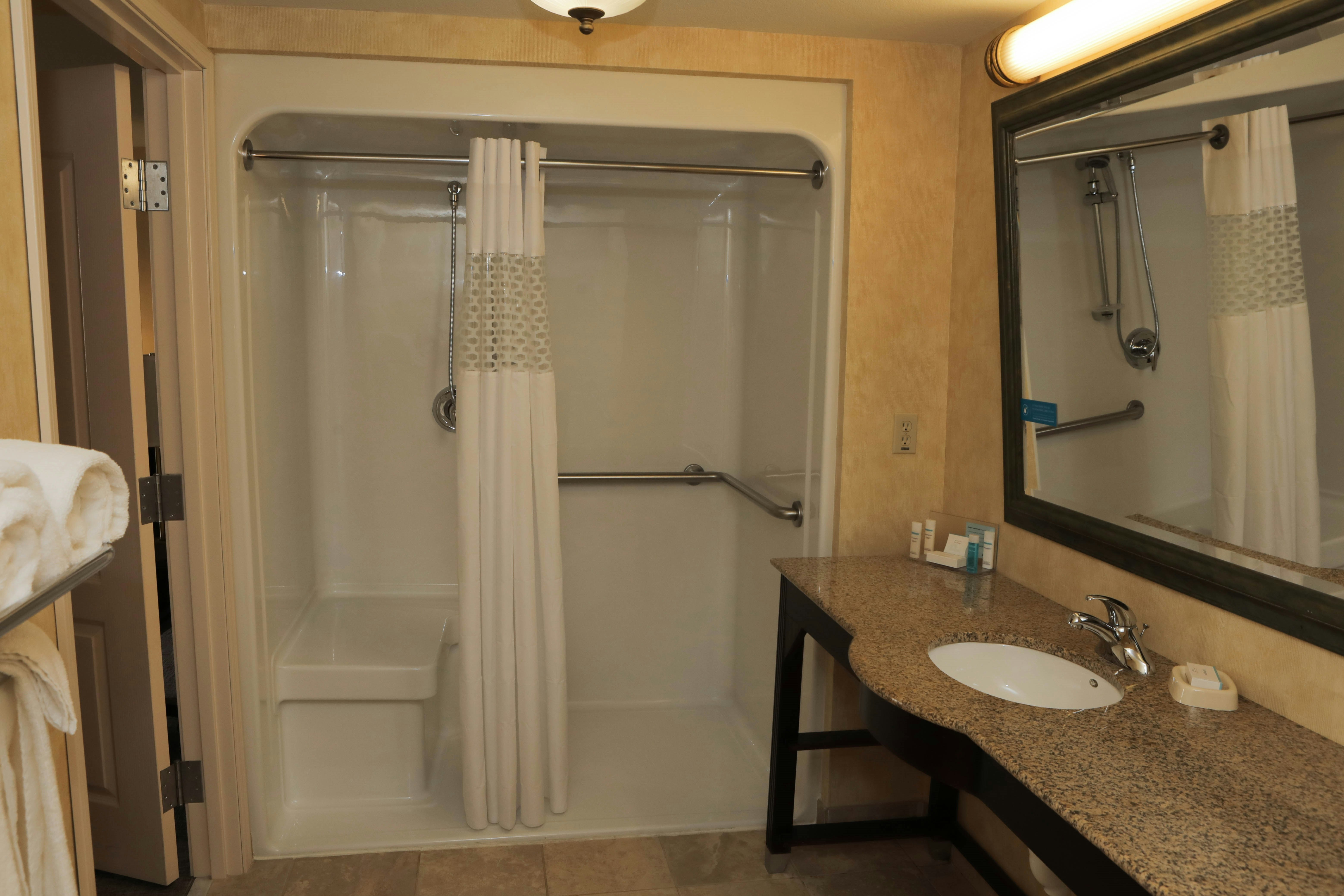 Hampton Inn Clinton – Clinton, MO