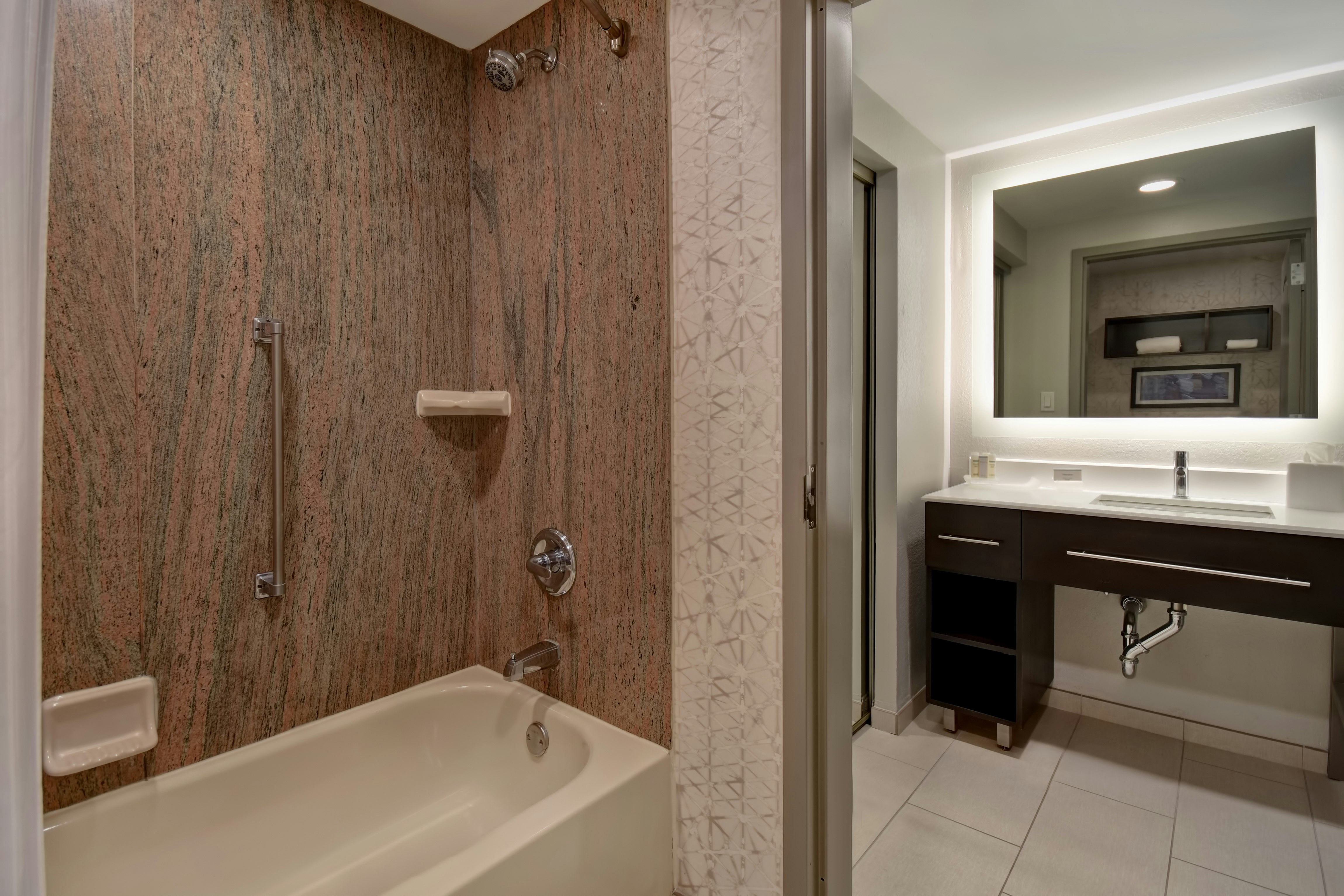 Homewood Suites by HIlton Edgewater – New York City Area