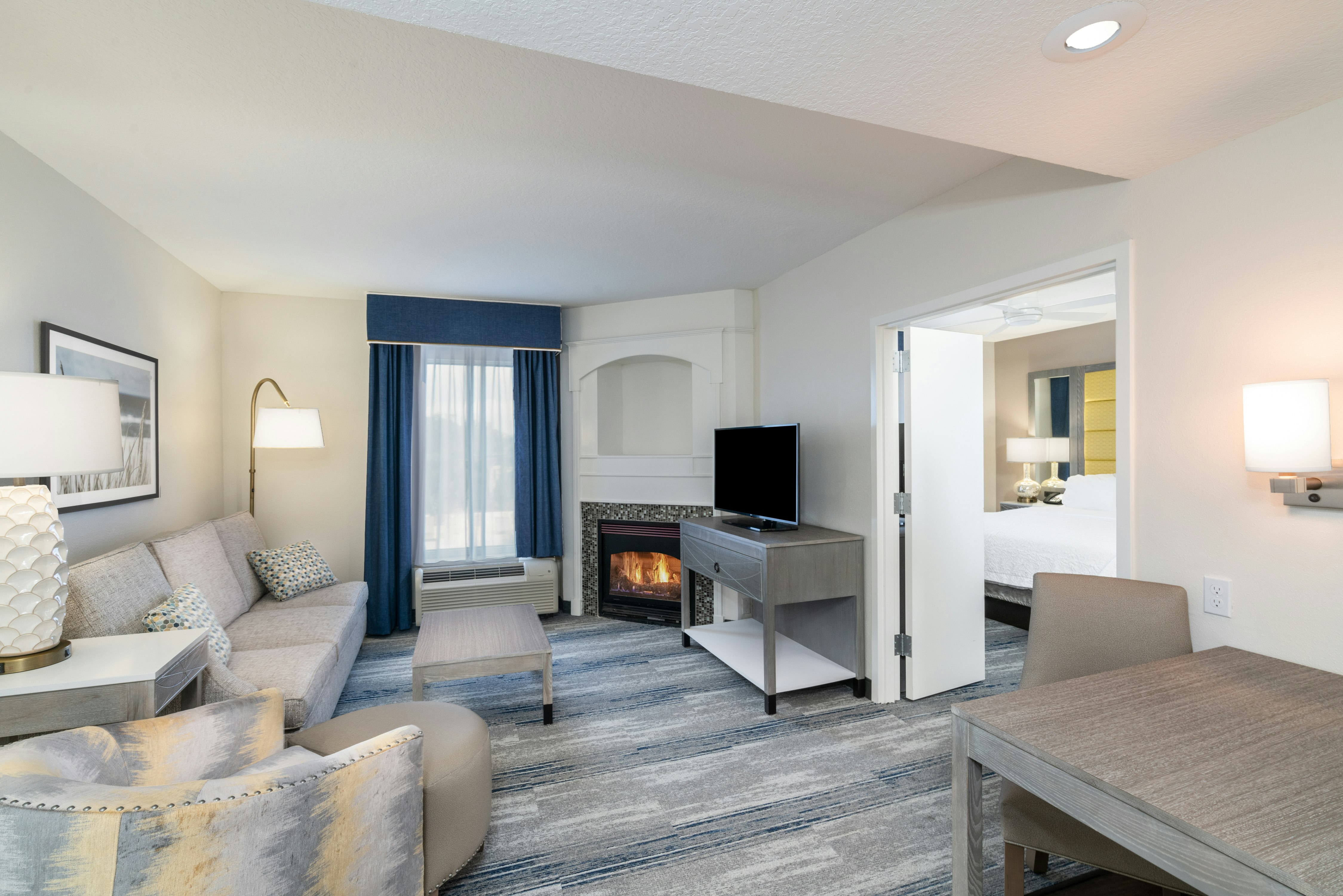 Hampton Inn & Suites Amelia Island-Historic Harbor Front