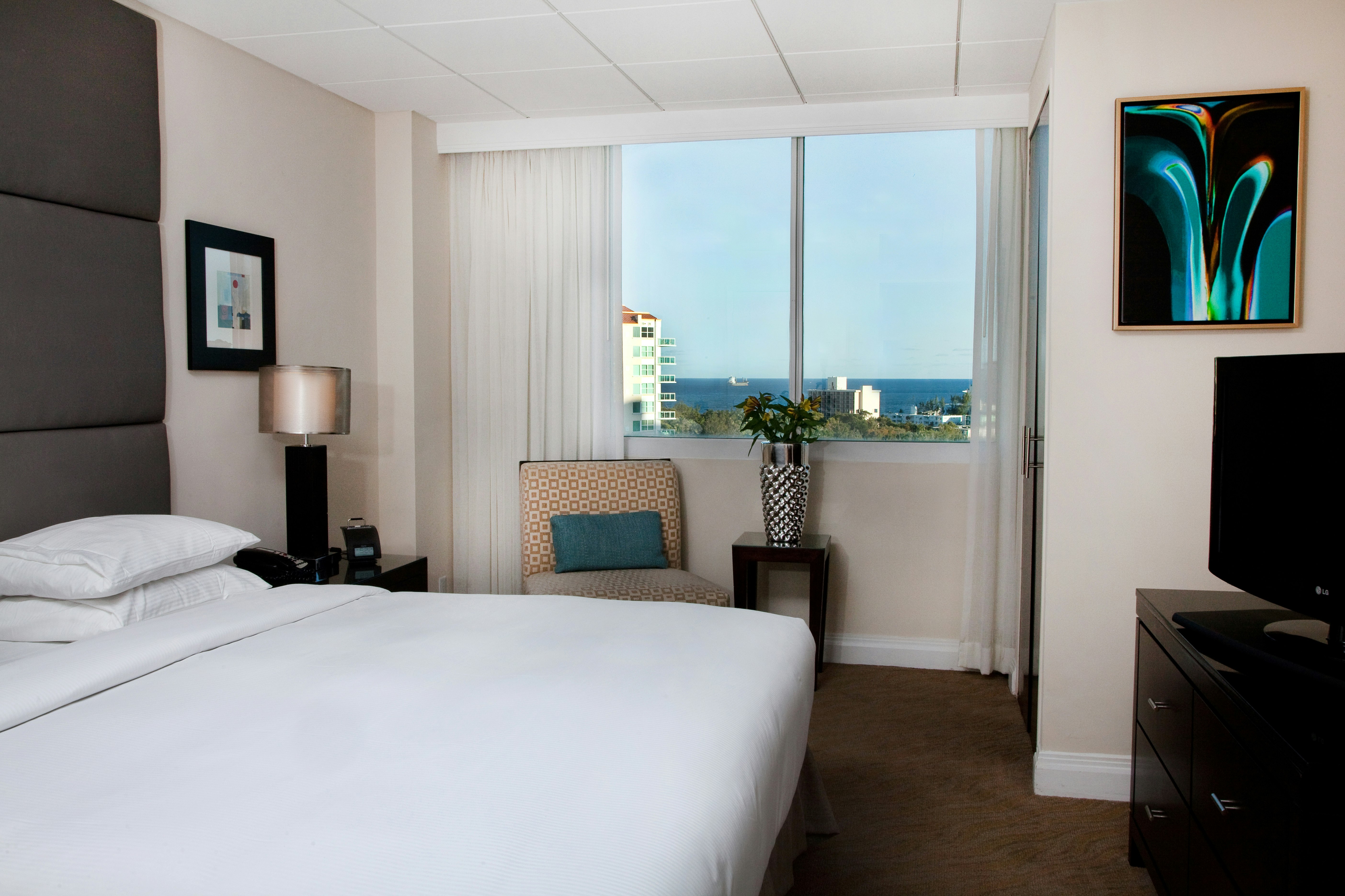 GALLERYone – a DoubleTree Suites by Hilton