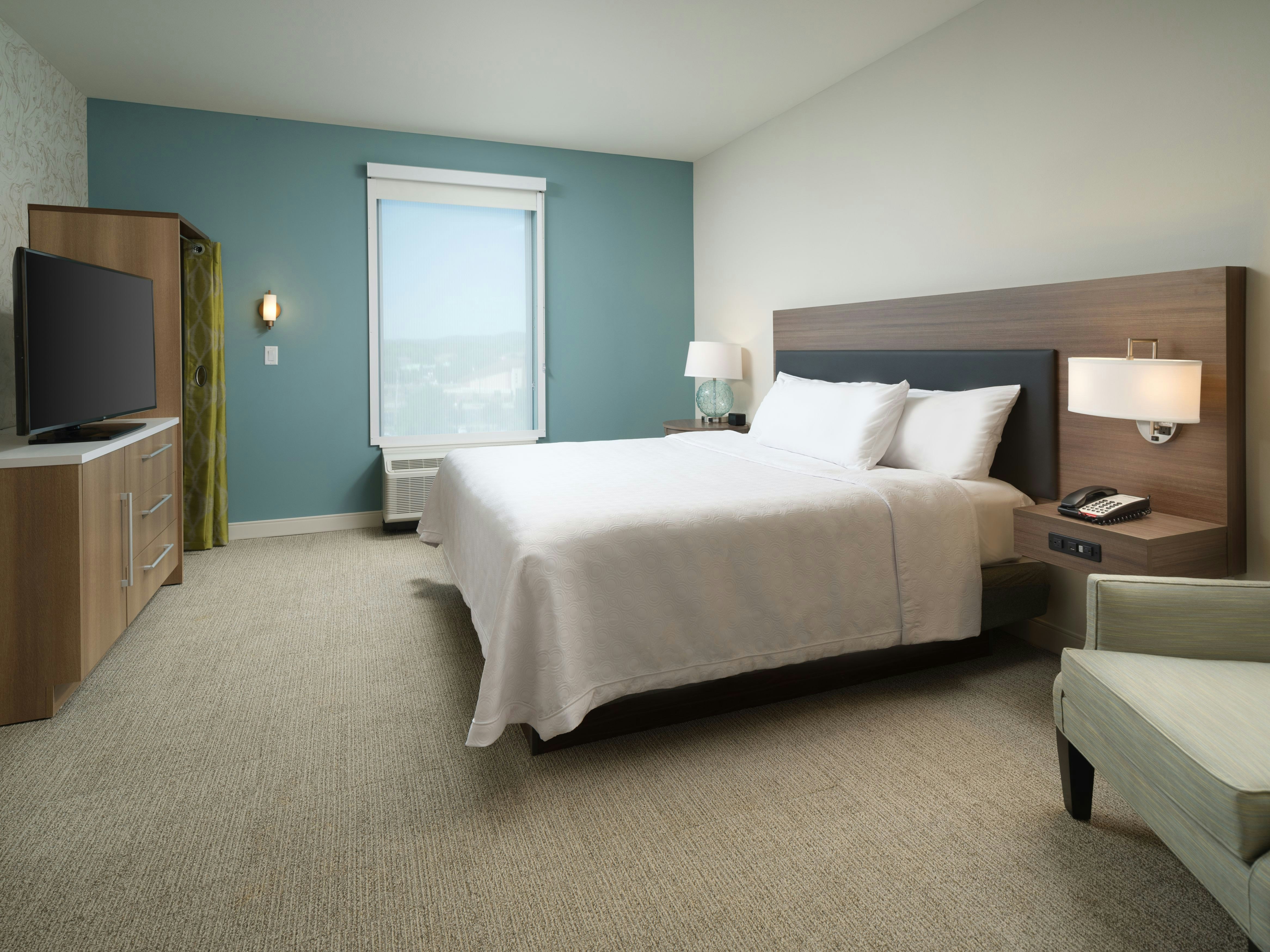1 KING 1BDRM SUITE NONSMOK