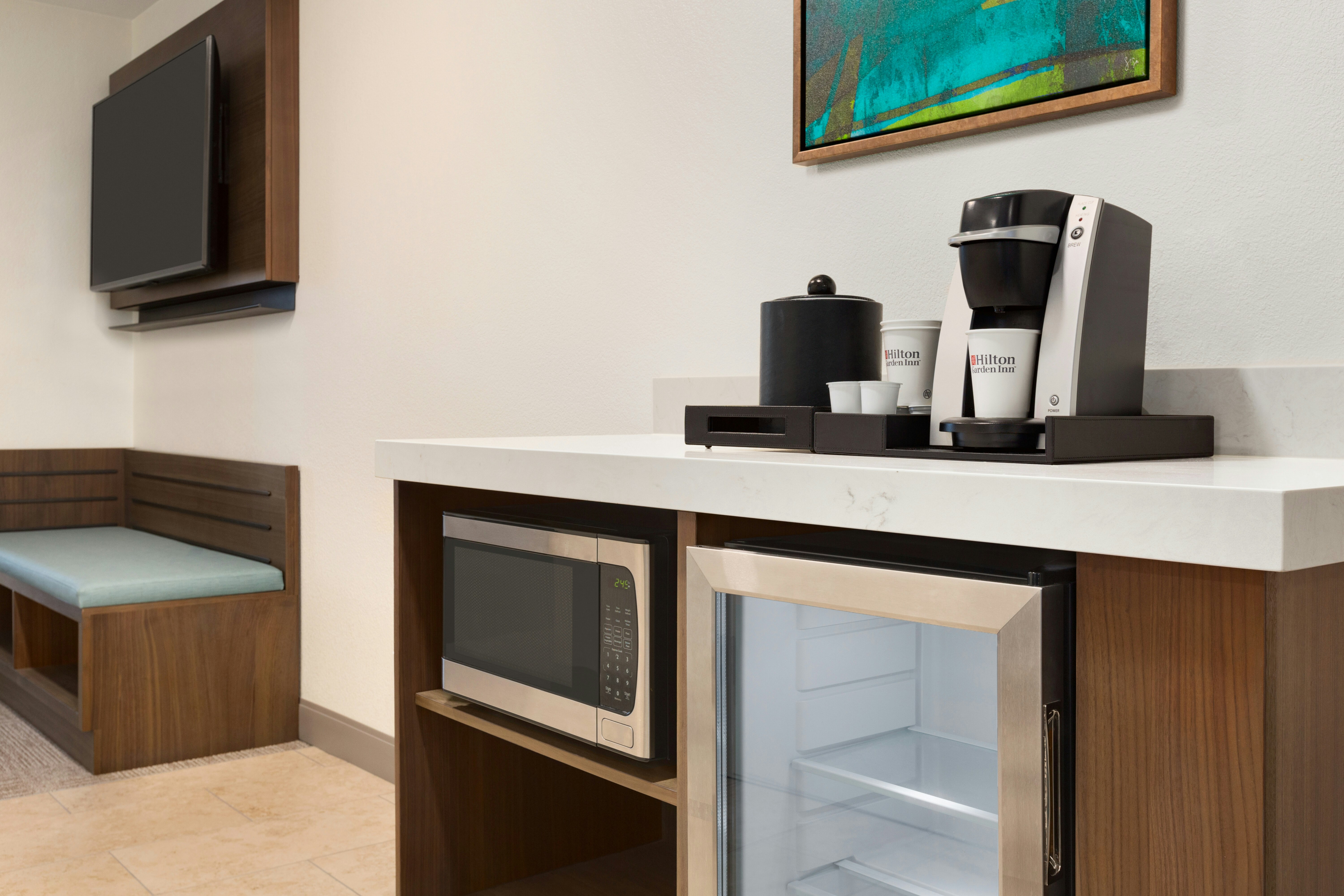 1 KING BED 1BDRM SUITE