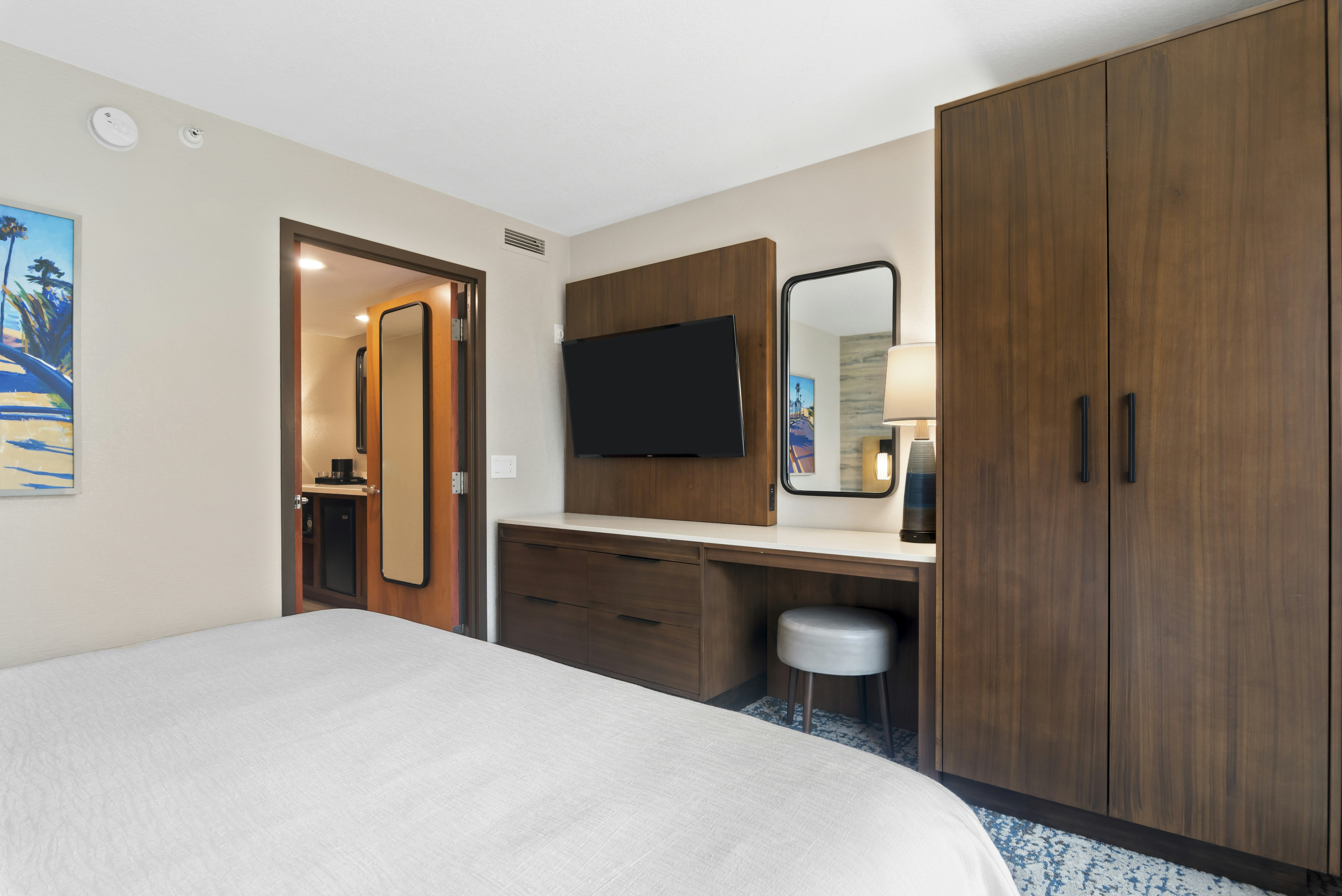 Event Spaces Near California – Embassy Suites by Hilton