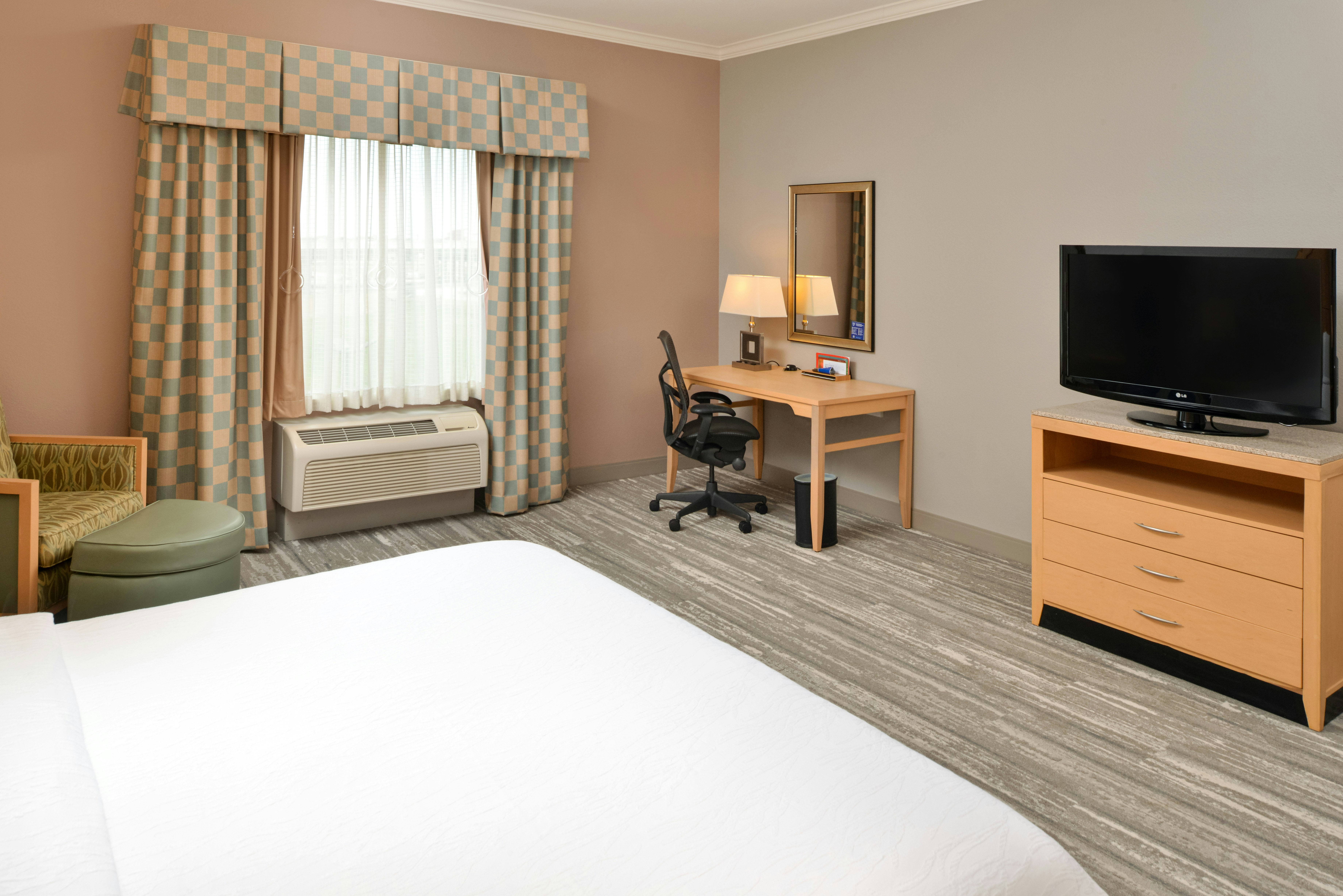 1KNG MOB/HEARING ACC W/TUB