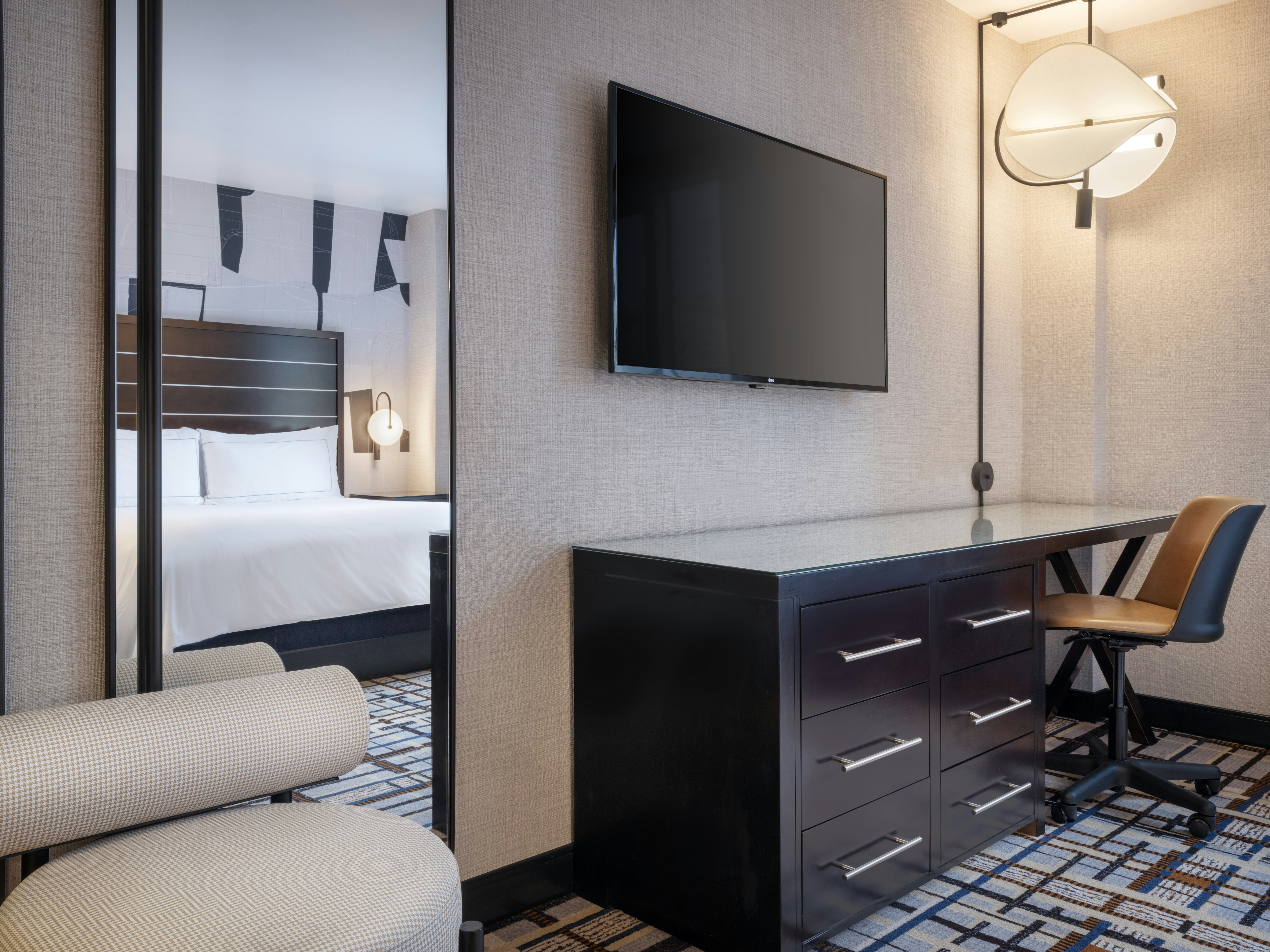 1 KING BED